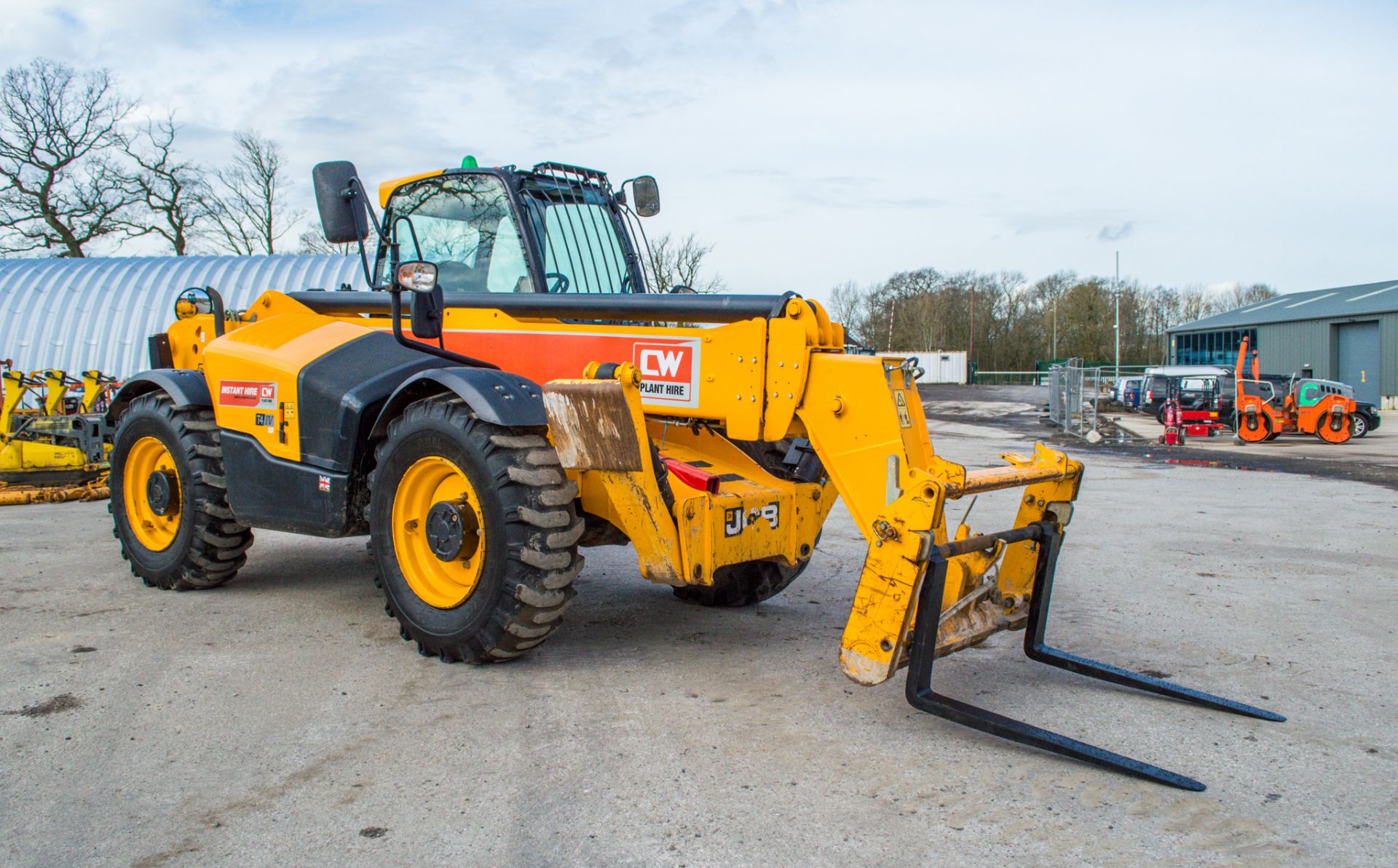 JCB 540 - 140 Hi-Viz 14 metre telescopic handler  Year: 2018 S/N: 2573100 Recorded Hours: 2860 C/w - Image 2 of 25