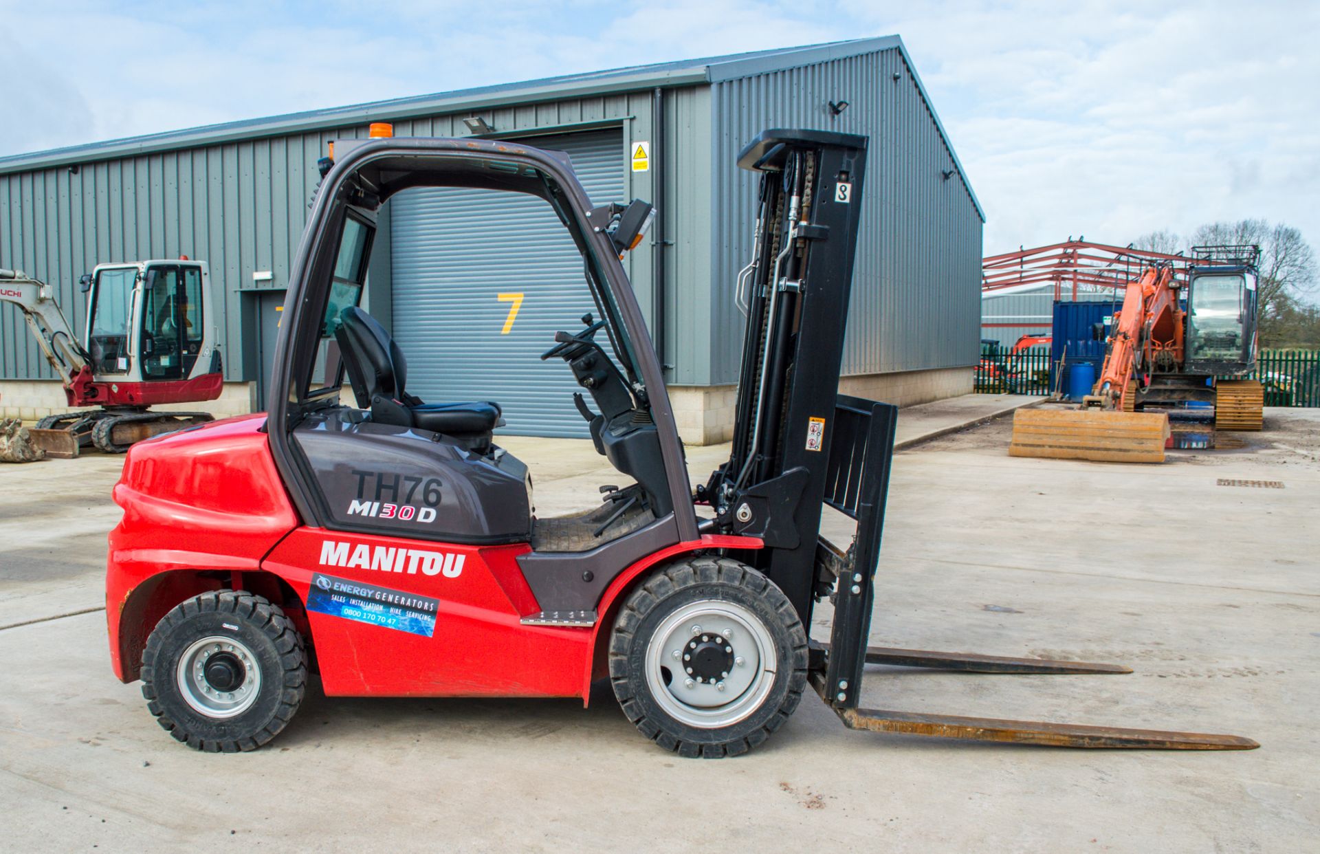 Manitou  MI 30D 3 tonne diesel fork lift truck Year: 2020 S/N: 877684 Recorded Hours: 128 TH76 - Image 8 of 19