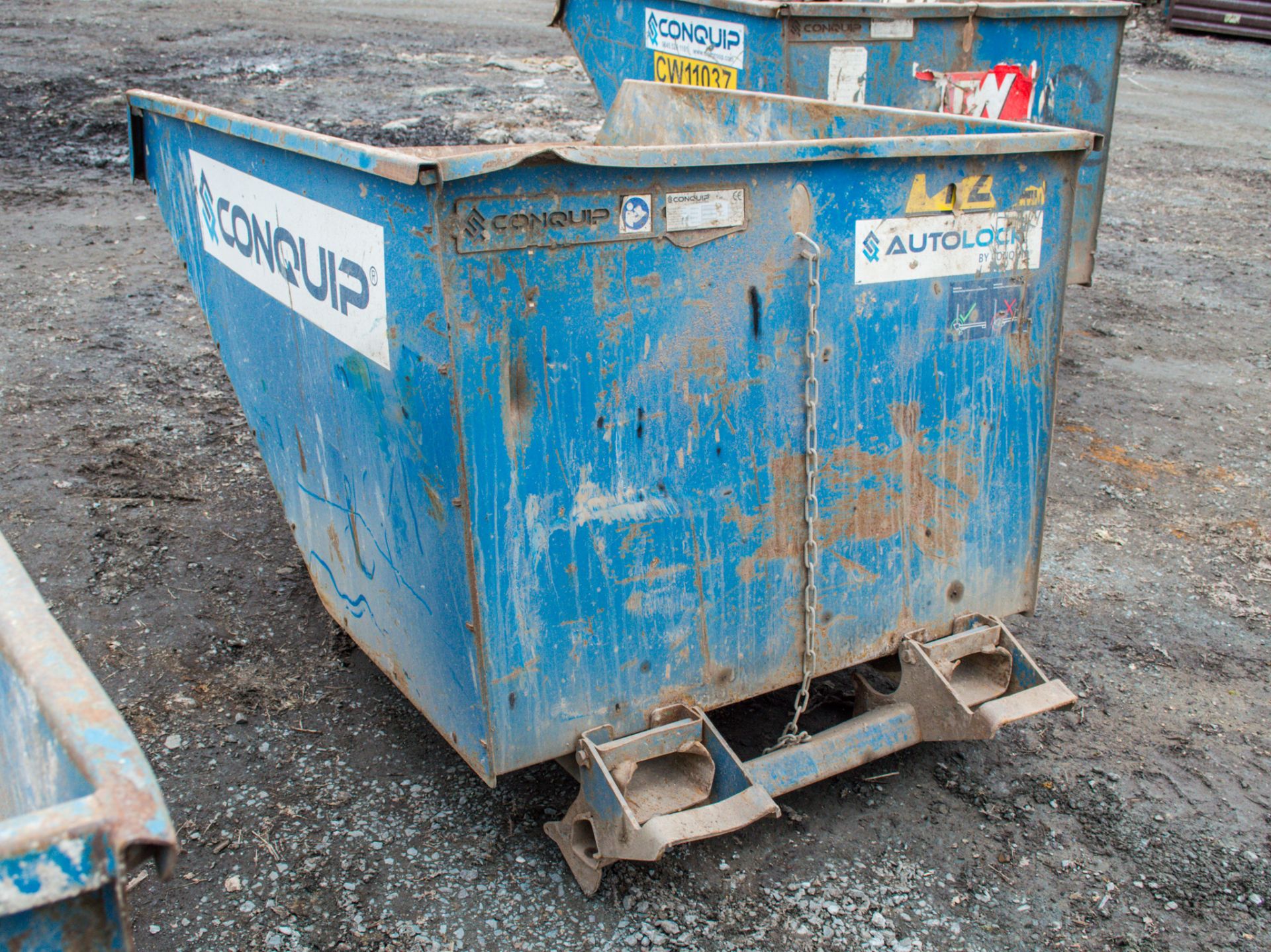 Conquip autolock fork lift tipping skip 87868 - Image 2 of 2