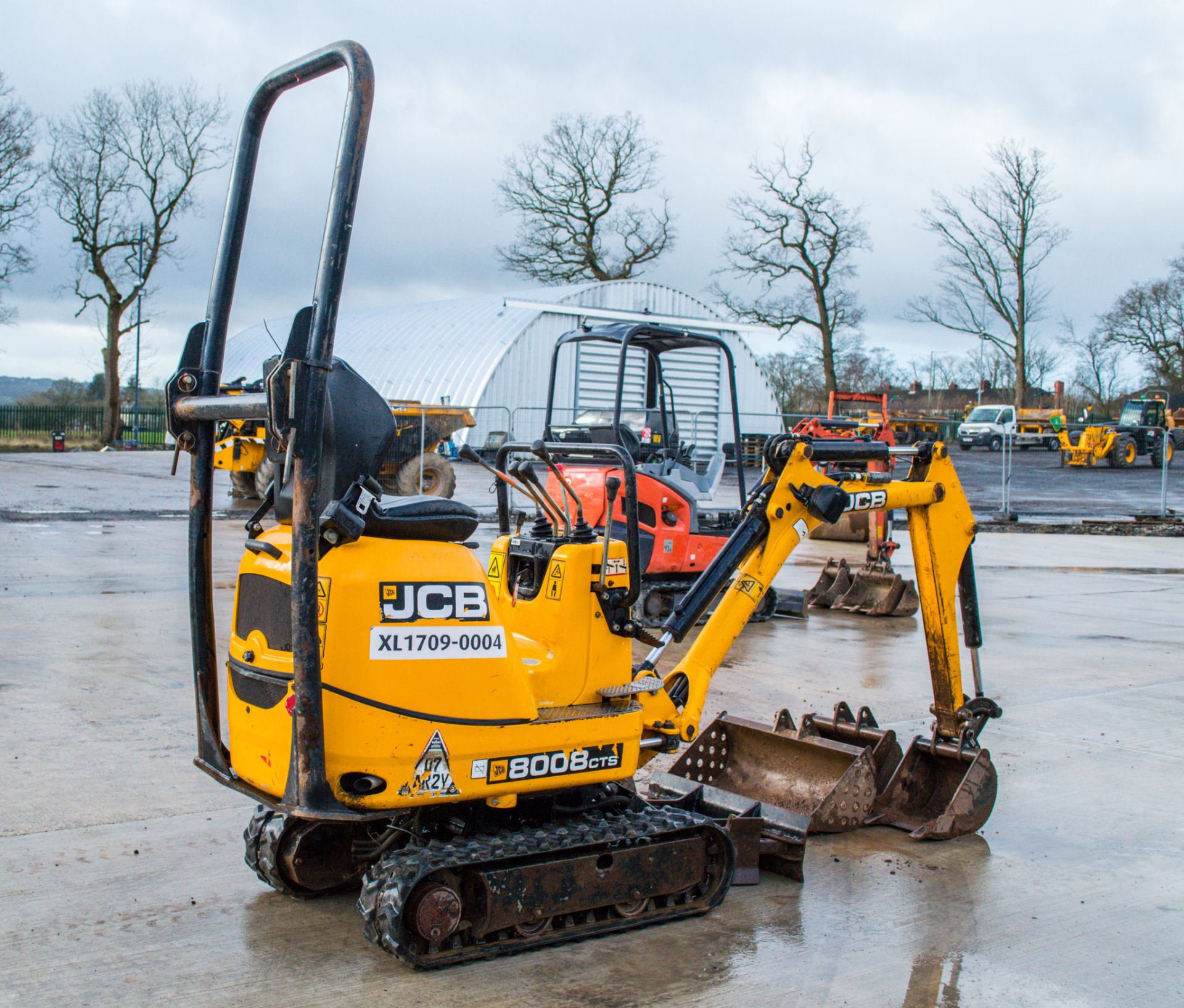 JCB 8008 CTS 0.8 tonne rubber tracked micro excavator Year: 2017 S/N: 1030471 Recorded Hours: 1057 - Image 3 of 18