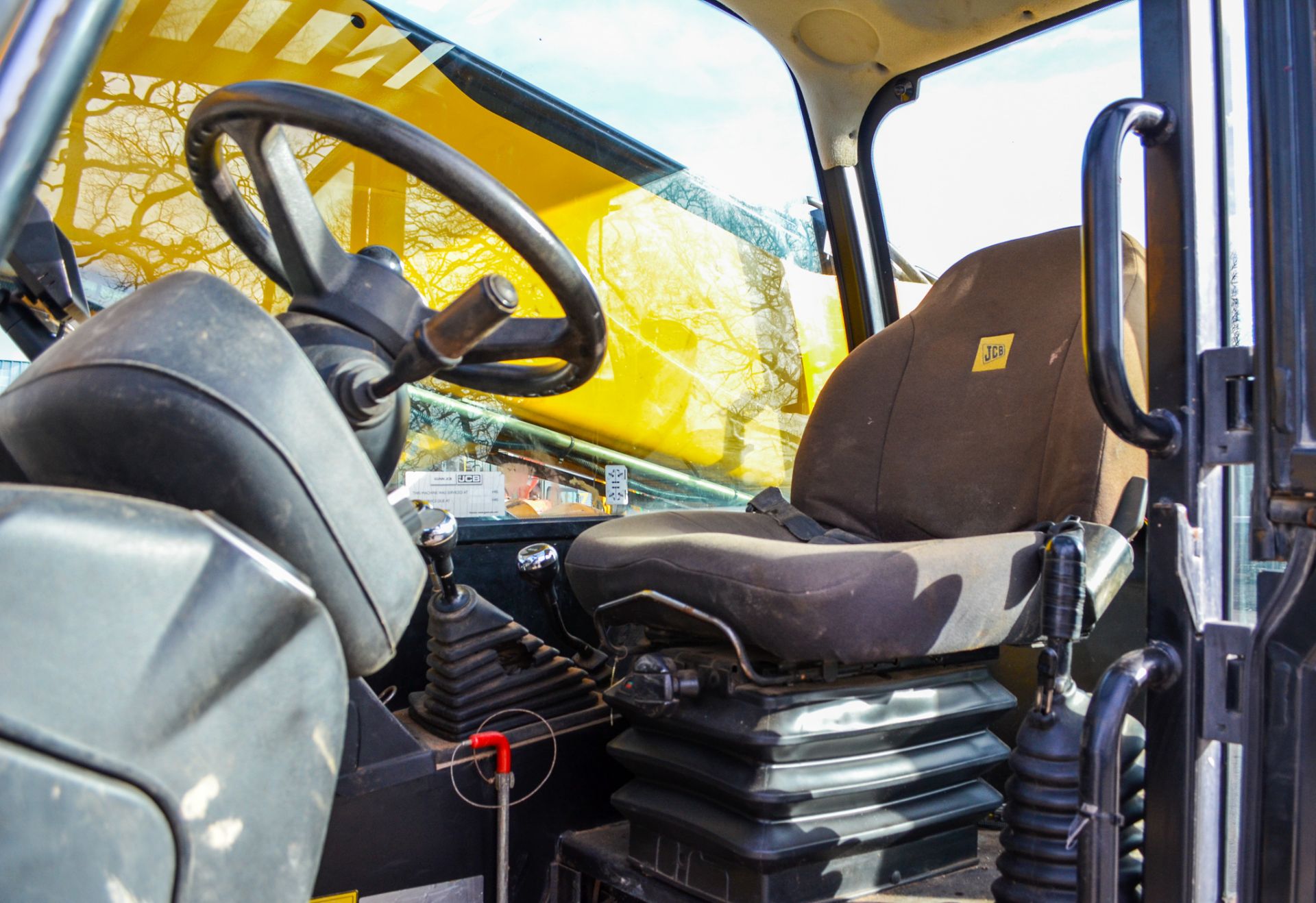 JCB 535-125 Hi-Viz 12.5 metre telescopic handler Year: 2014 S/N: 343679 Recorded hours: 5276 c/w - Image 22 of 24