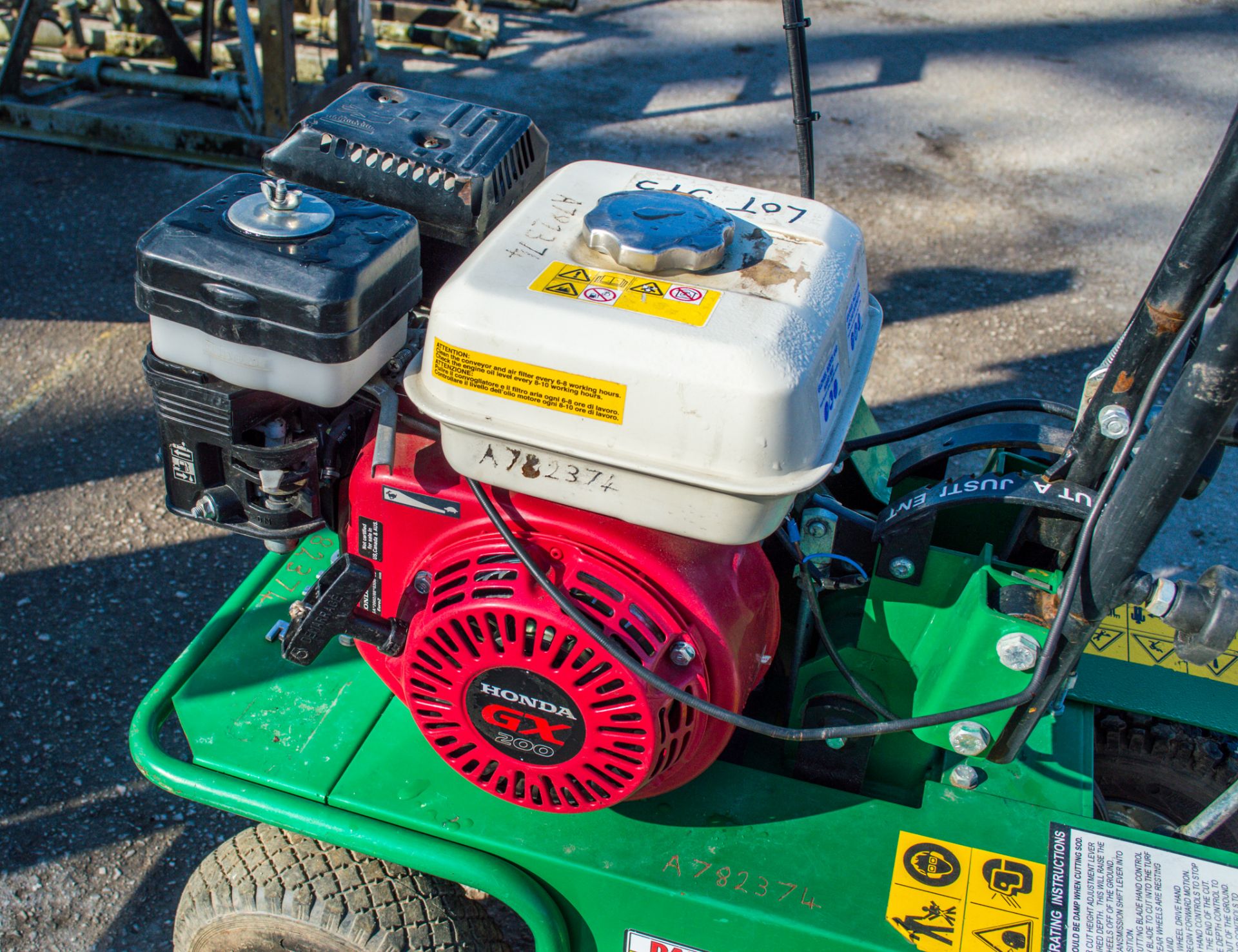 Active 300 petrol driven turf cutter A782374 - Image 2 of 2