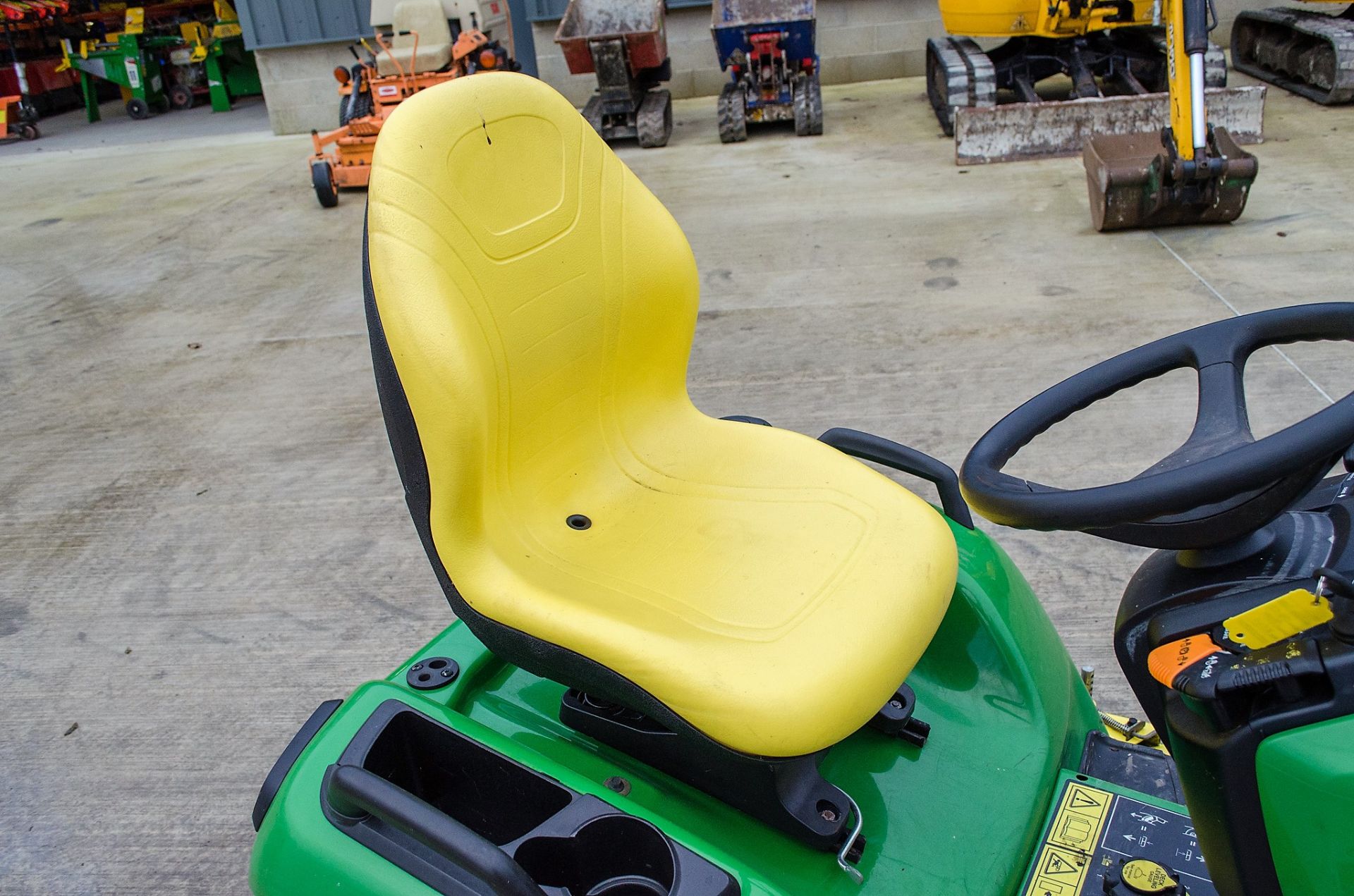 John Deere X540 petrol driven ride on lawnmower Year: 2011 Recorded Hours: 711 c/w 54 inch cutting - Image 13 of 15