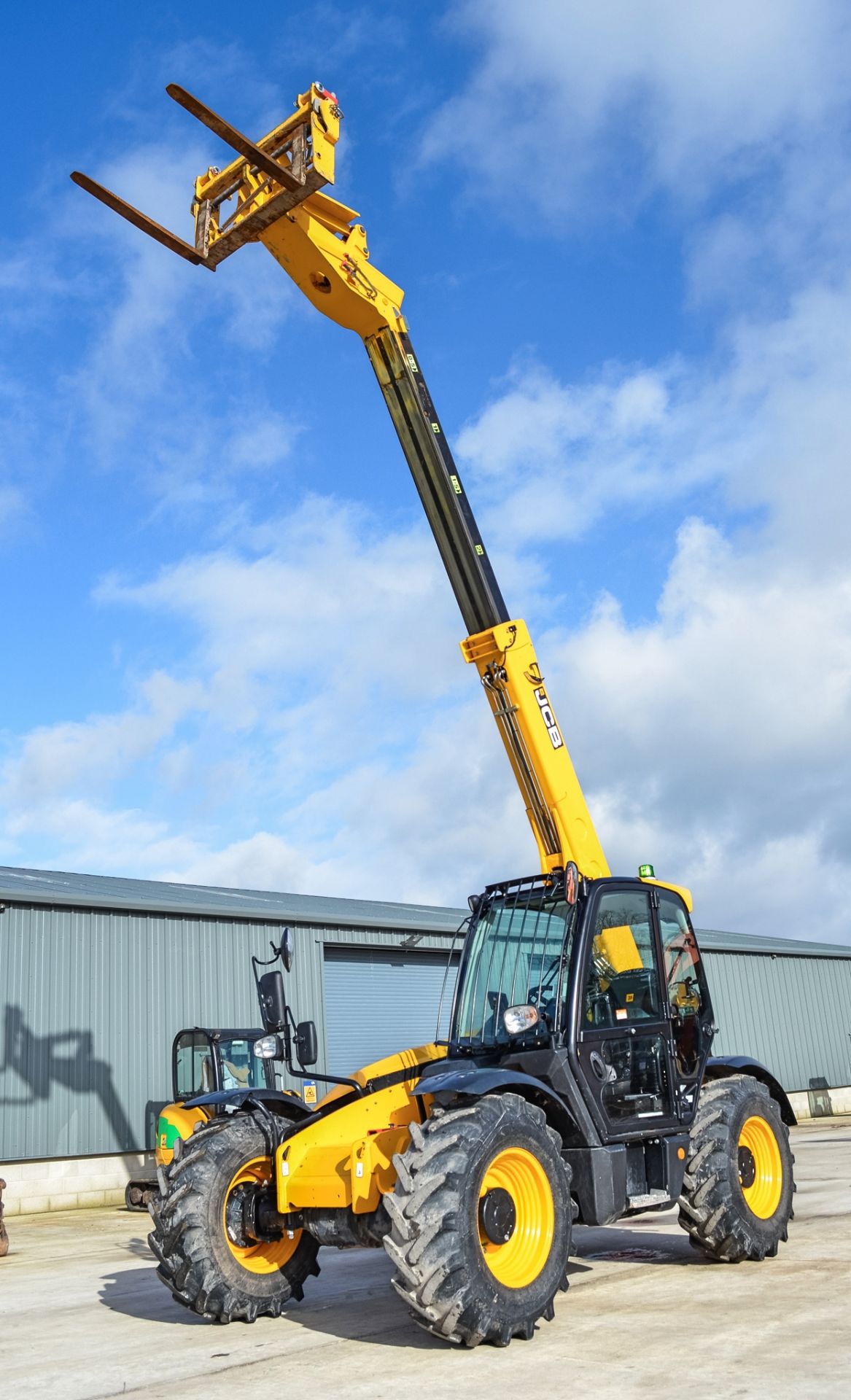 JCB 531-70 7 metre telescopic handler Year: 2021 S/N: 3008922 Recorded Hours: 1001 c/w rear - Image 9 of 23