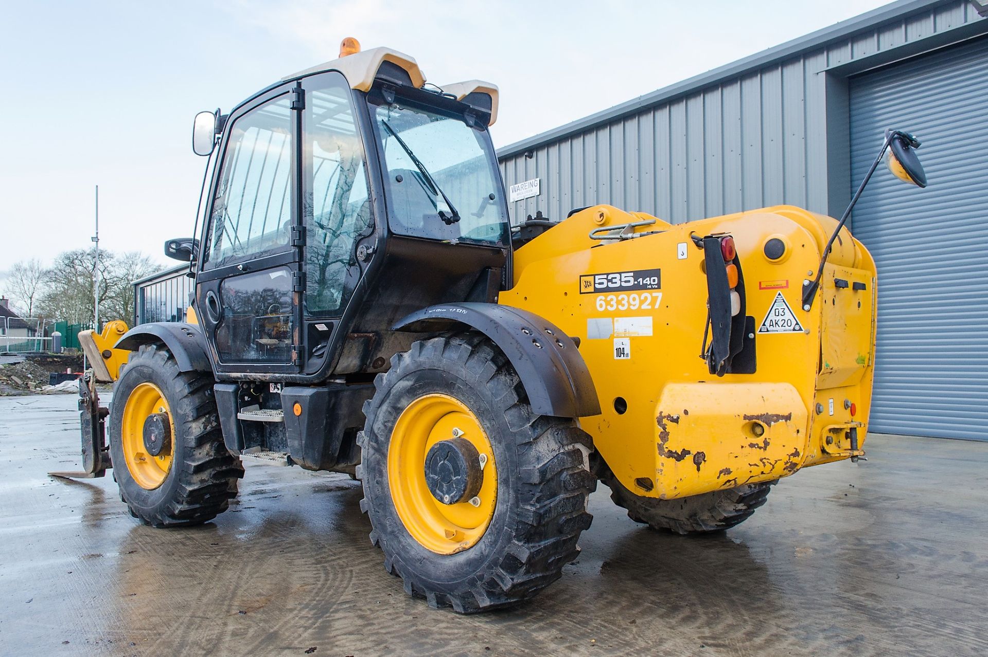 JCB 535-140 Hi-Viz 14 metre telescopic handler Year: 2014  S/N: 2339650 Recorded Hours: 4182 A633927 - Image 4 of 24