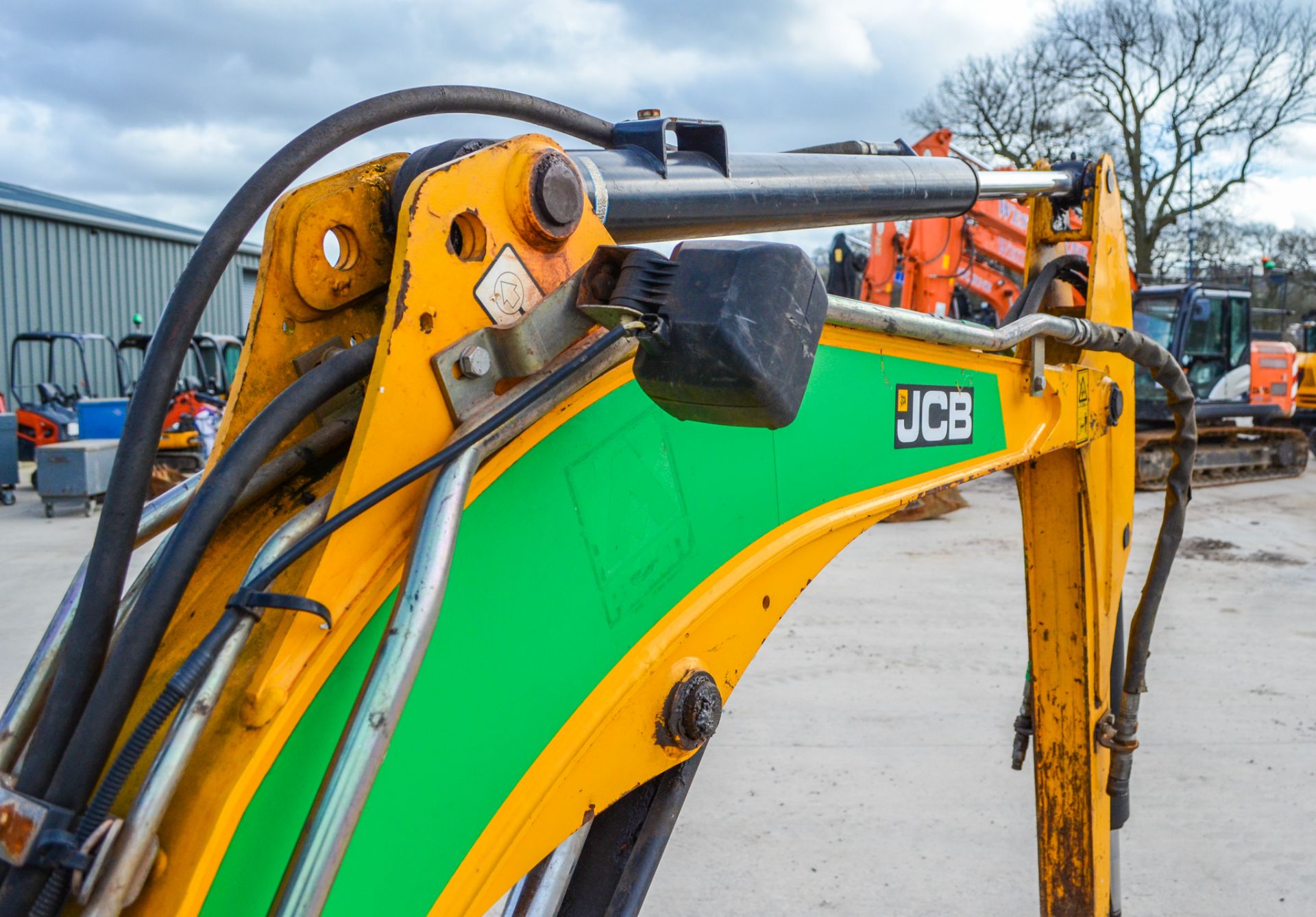 JCB 8030 3 tonne rubber tracked mini excavator Year: 2014 S/N: 2432157 Recorded hours: 2147 Blade, - Image 15 of 21