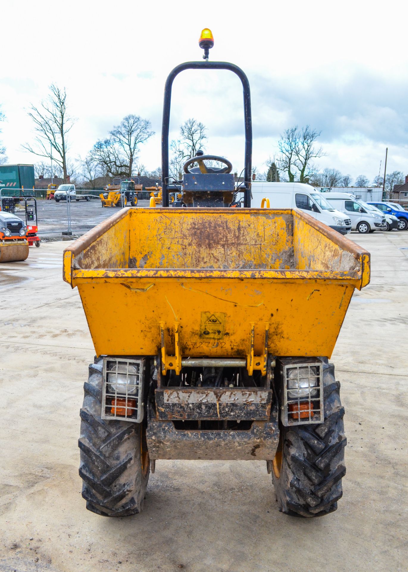 JCB 1THT 1 tonne high tip dumper Year: 2016 S/N: 3328 Recorded hours: 169 A727424 - Image 5 of 19