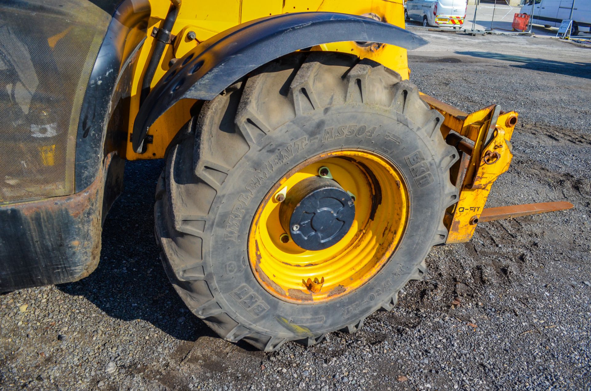 JCB 535 - 95 9.5 metre telescopic handler  Year: 2011 S/N: 1527443 Recorded Hours: 5146 c/w - Image 12 of 18