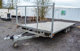 Retrac 24ft x 8ft tandem axle flat bed trailer Year: 2018 2215-0020