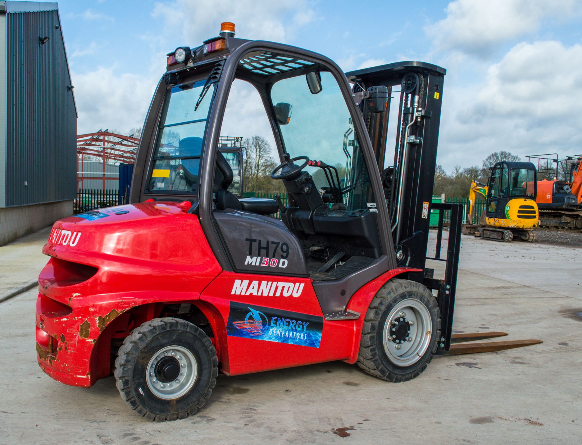 Manitou MI 30D 3 tonne diesel fork lift truck Year: 2020 S/N: 877370 Recorded Hours: 399 TH79 - Image 3 of 18