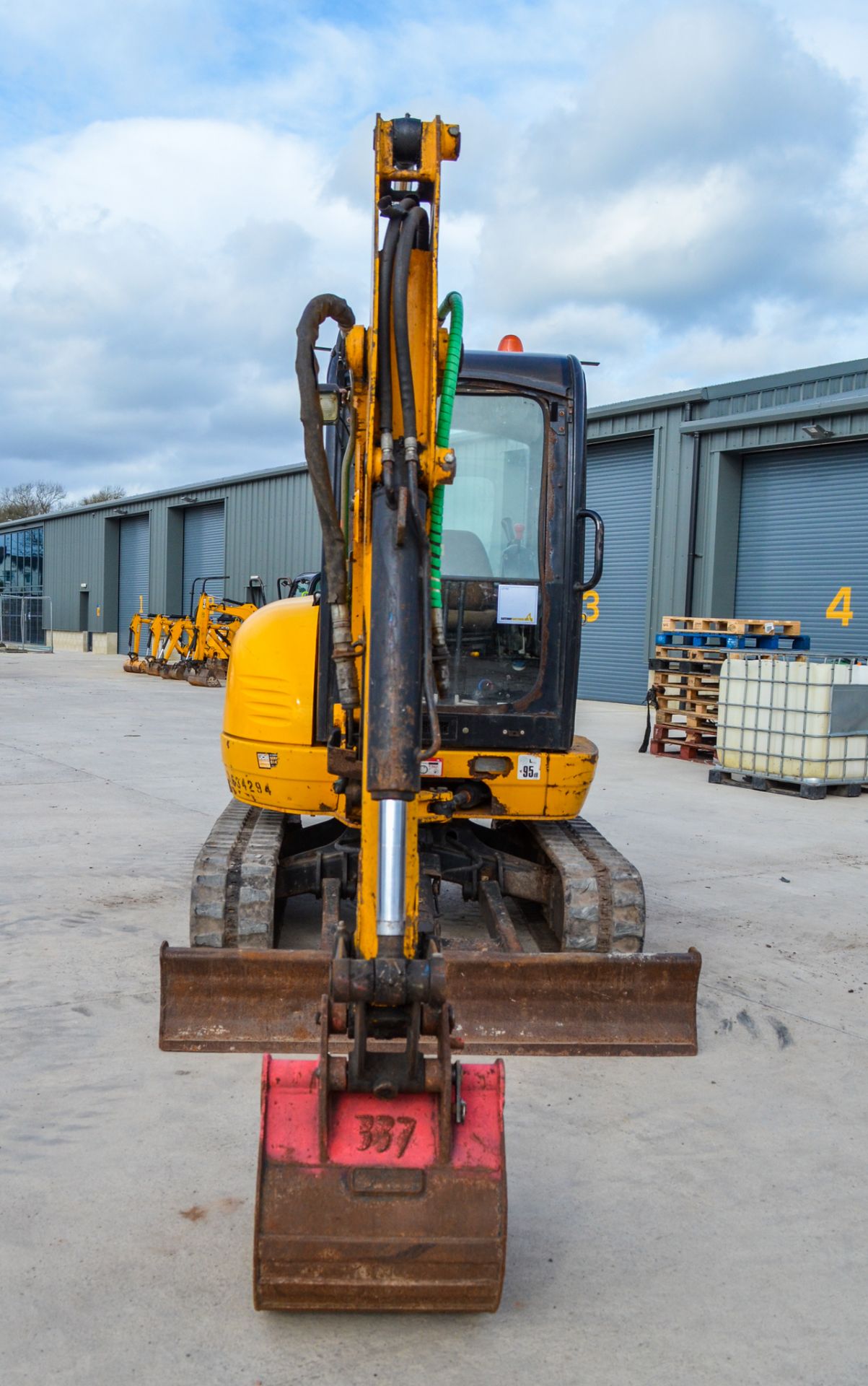 JCB 8030 3 tonne rubber tracked mini excavator Year: 2014 S/N: 2432157 Recorded hours: 2147 Blade, - Image 5 of 21