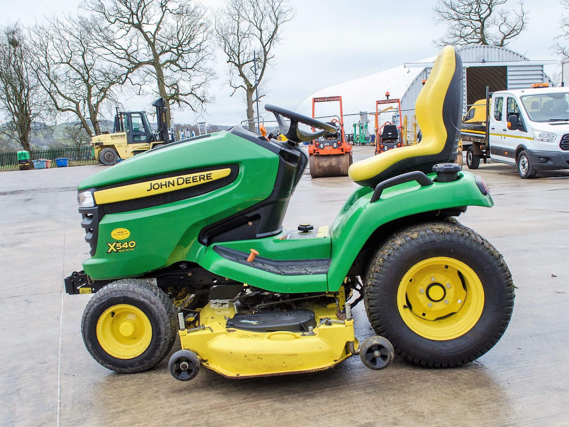 John Deere X540 petrol driven ride on lawnmower Year: 2011 Recorded Hours: 711 c/w 54 inch cutting - Image 7 of 15