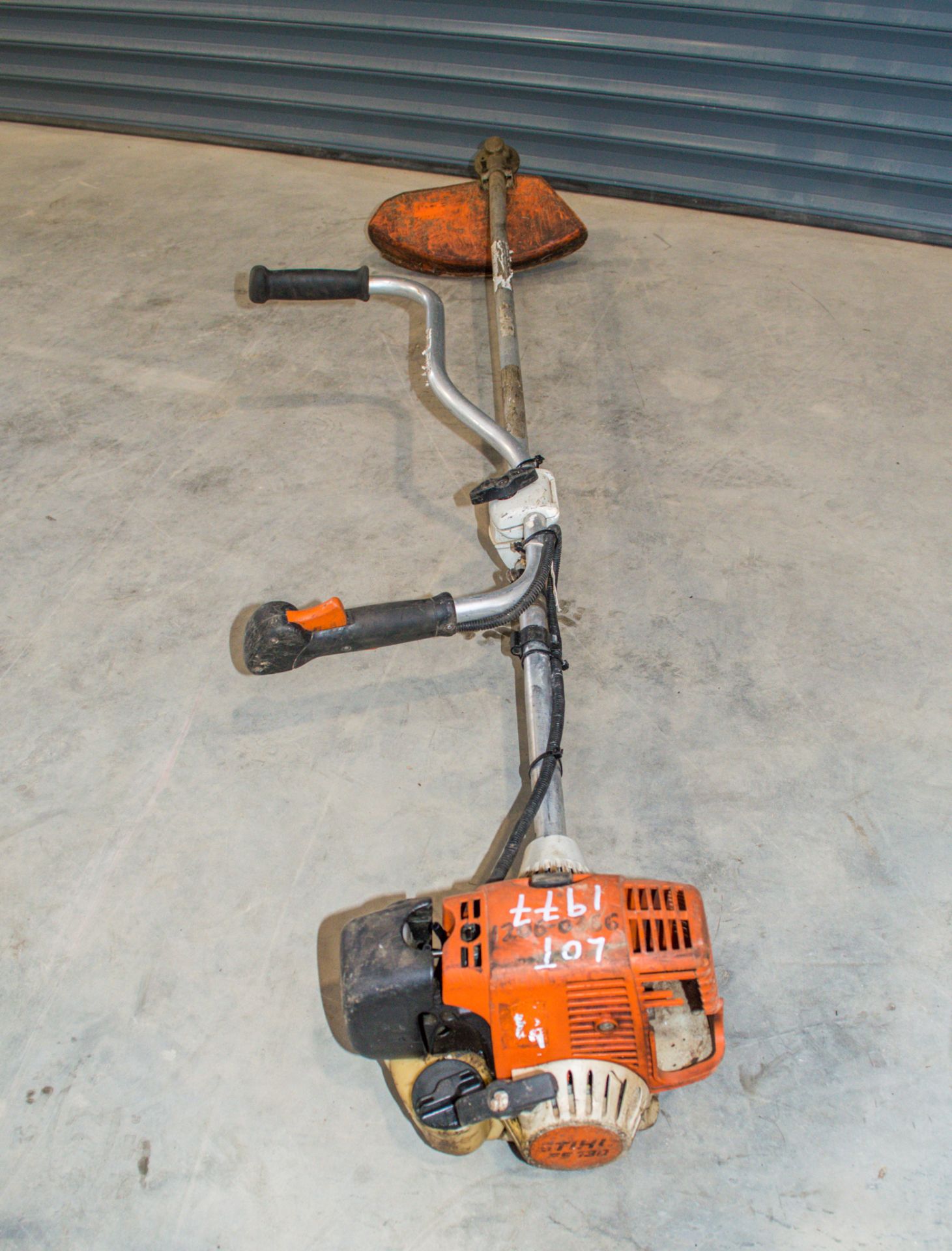 Stihl FS130 petrol driven strimmer 1206-0366 - Image 2 of 2