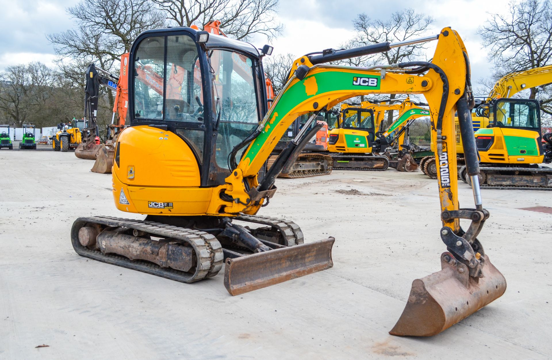 JCB 8025 2.8 tonne rubber tracked mini excavator - Image 2 of 21