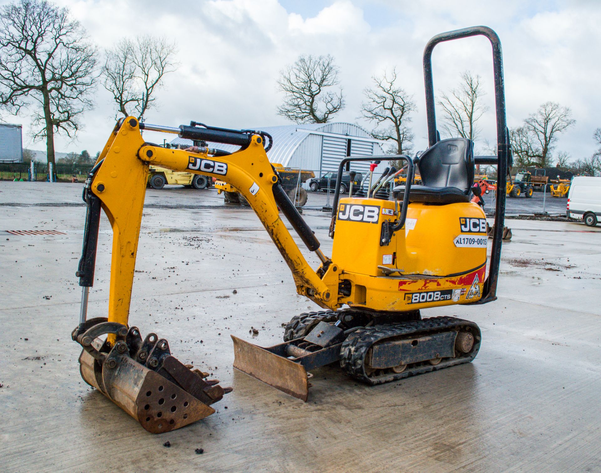 JCB 8008 CTS 0.8 tonne rubber tracked micro excavator Year: 2017 S/N: 1930483 Recorded Hours: 993