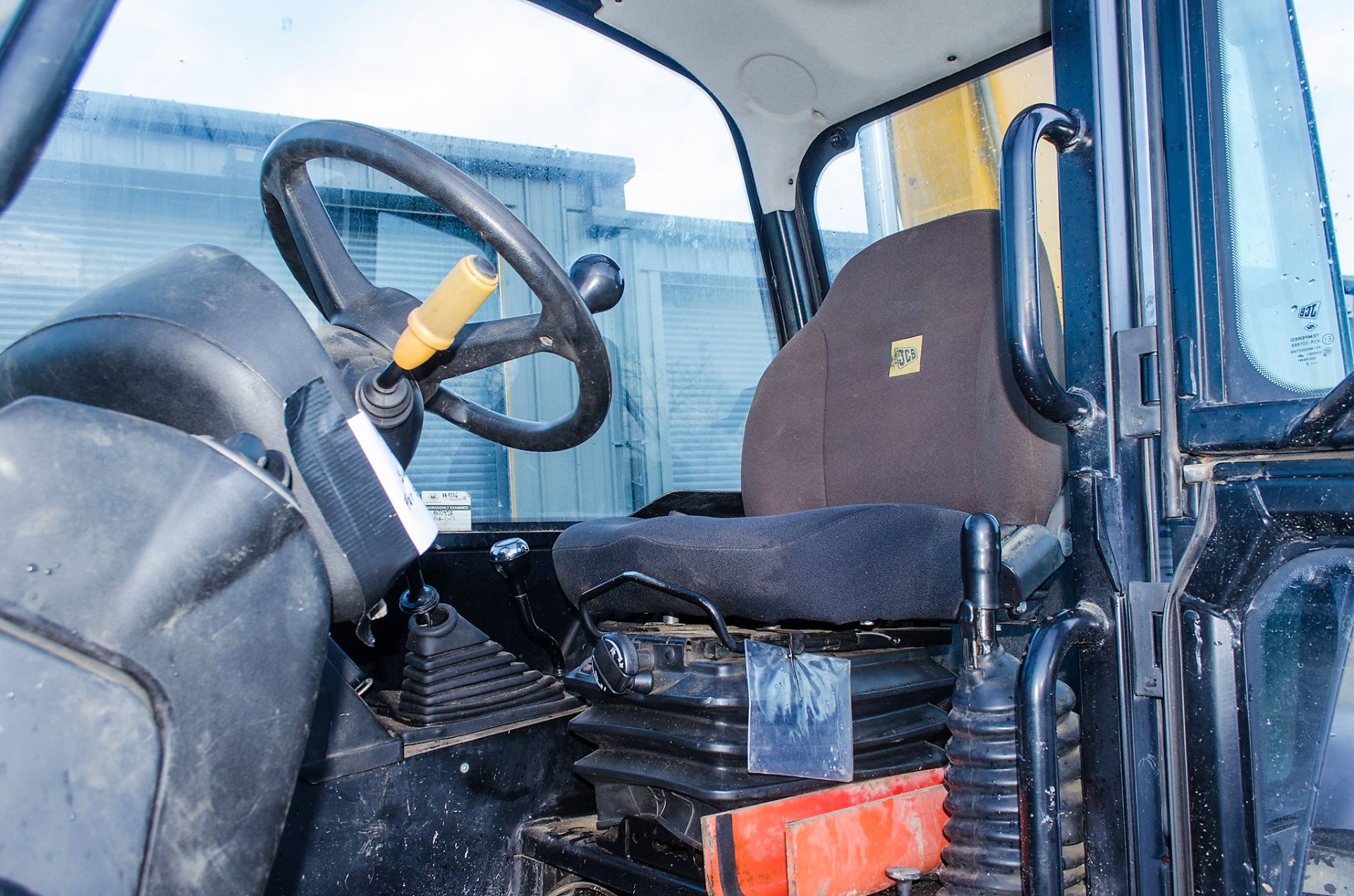 JCB 535-140 Hi-Viz 14 metre telescopic handler Year: 2014  S/N: 2339650 Recorded Hours: 4182 A633927 - Image 19 of 24