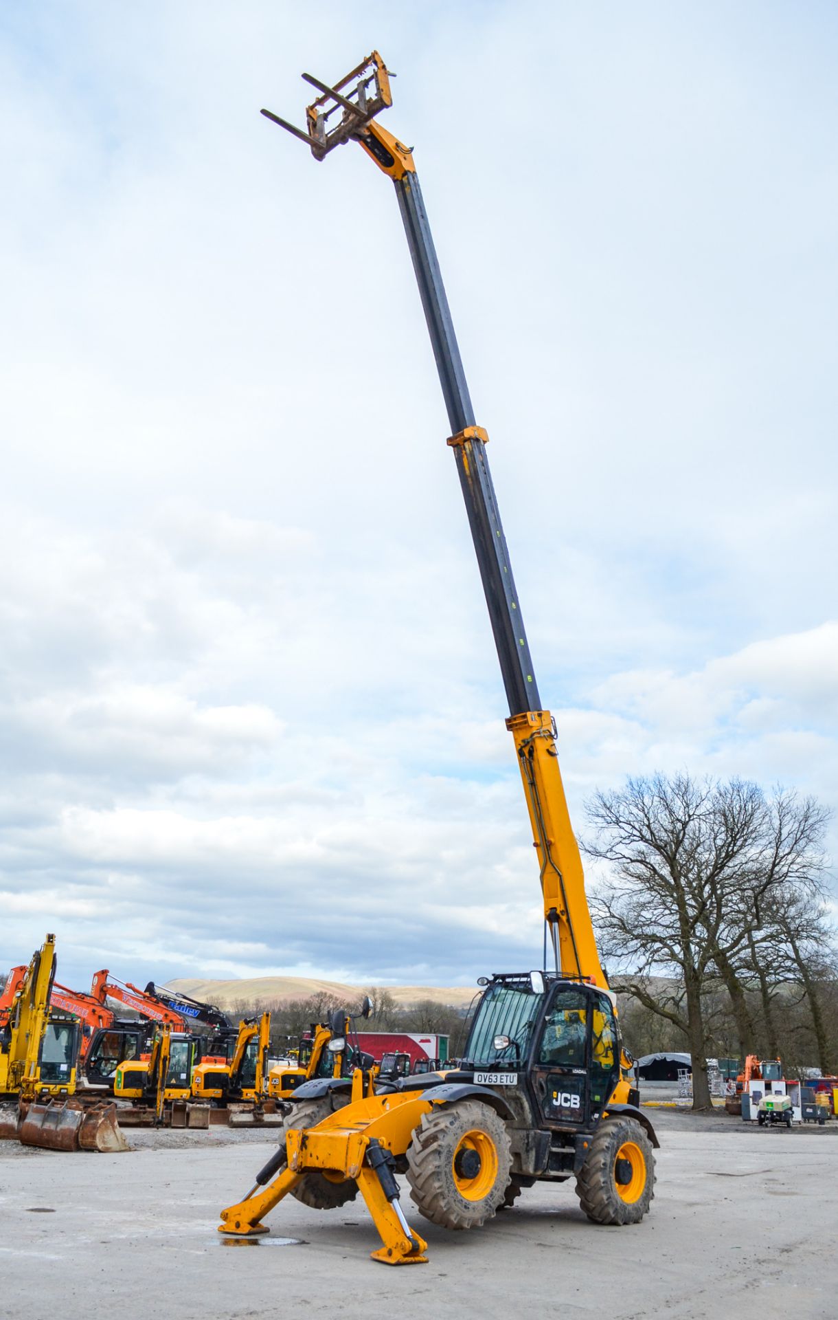 JCB 535-140 14 metre telescopic handler Year: 2013 S/N: 2178632 Recorded hours: 6521 c/w air - Image 13 of 23