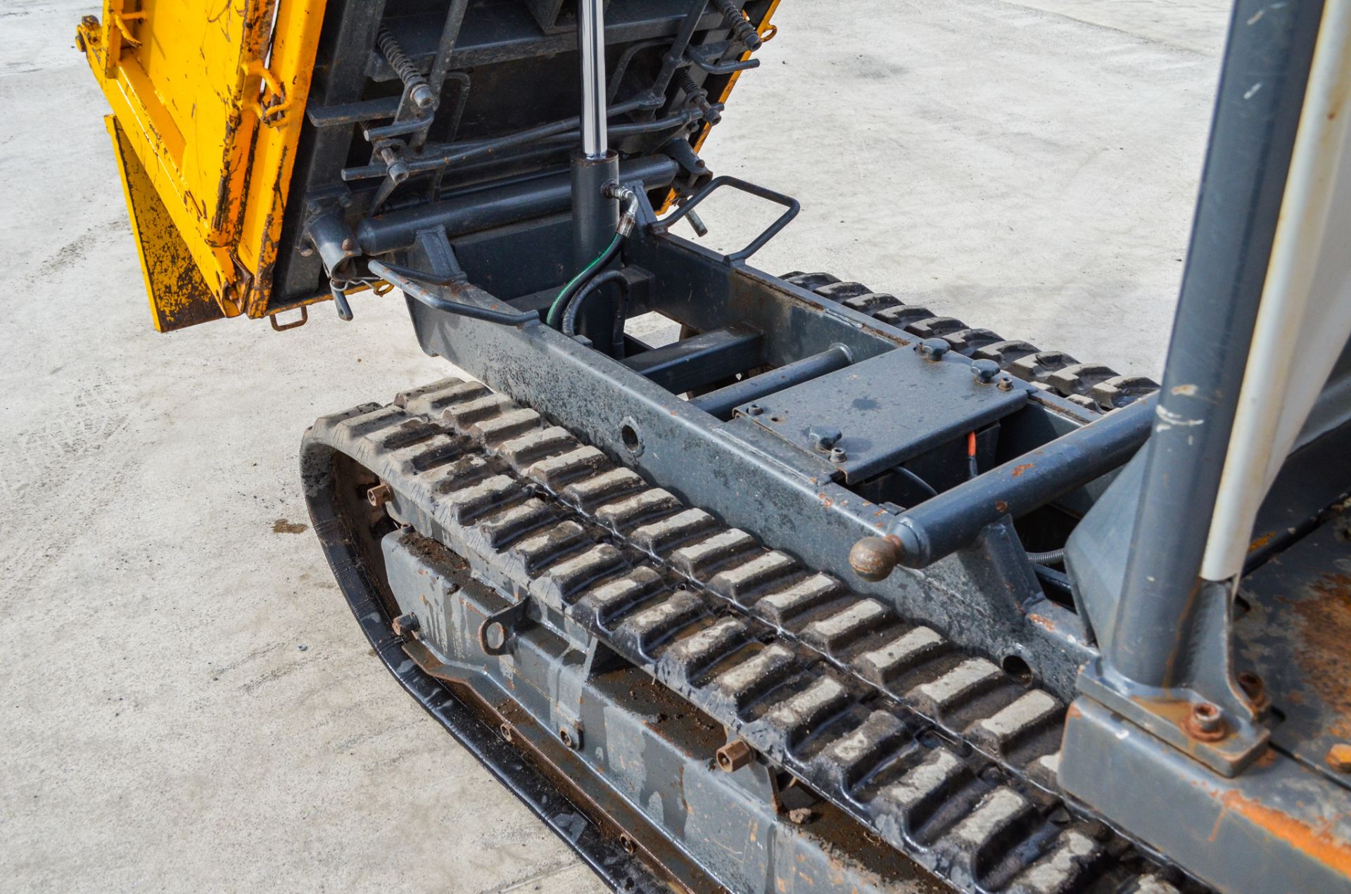 Lifton TD15 rubber tracked dumper Year: 2005  S/N: AA0248N   P3072 Recorded Hours: 1609 - Image 11 of 17