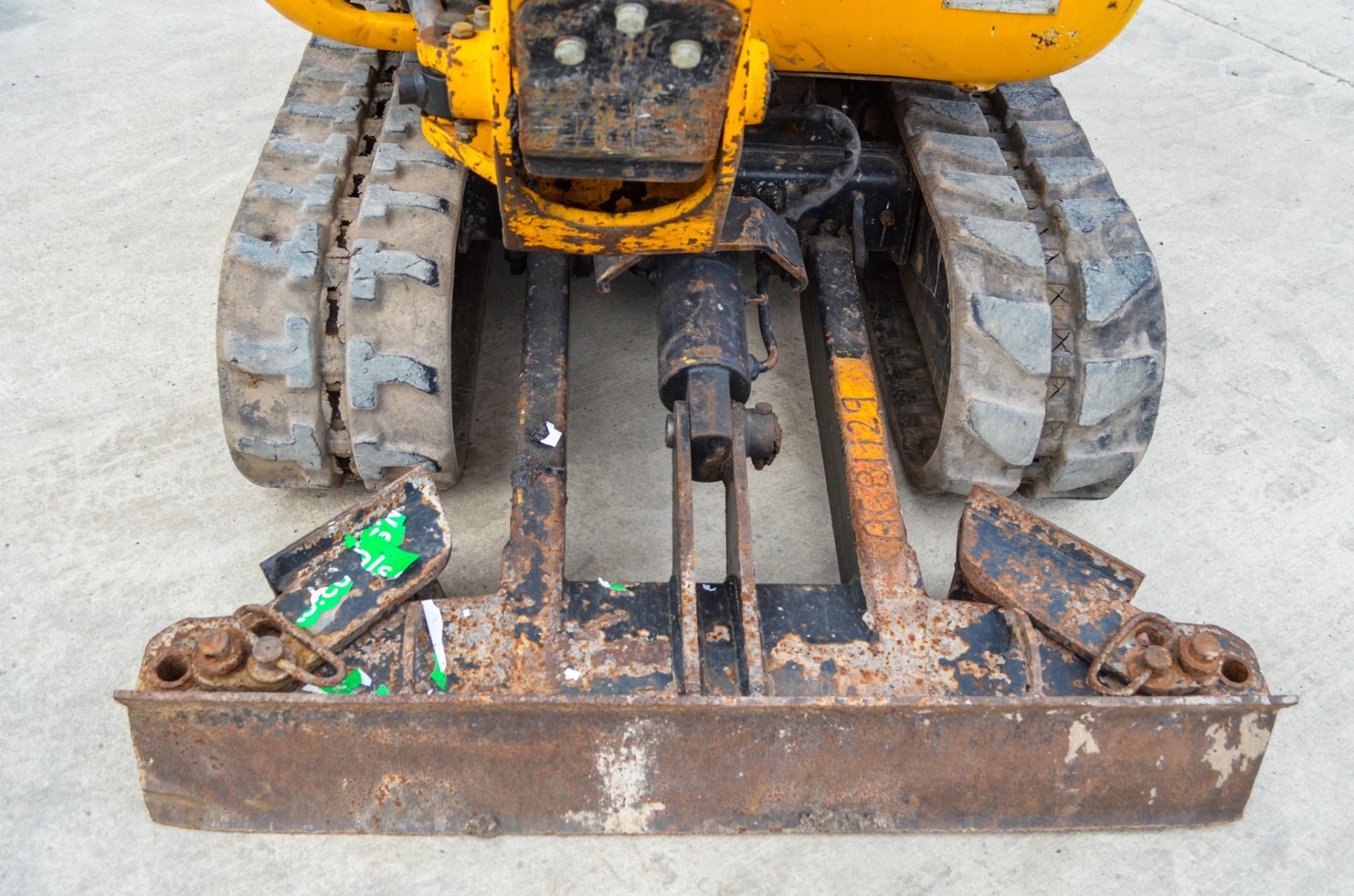 JCB 8018 1.8 tonne rubber tracked mini excavator Year: 2015 S/N: 2335150 Recorded hours: 1701 Blade, - Image 16 of 19