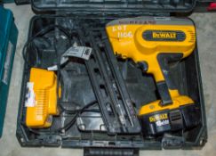 Dewalt 18v cordless staple gun c/w battery, charger and carry case WONFD298
