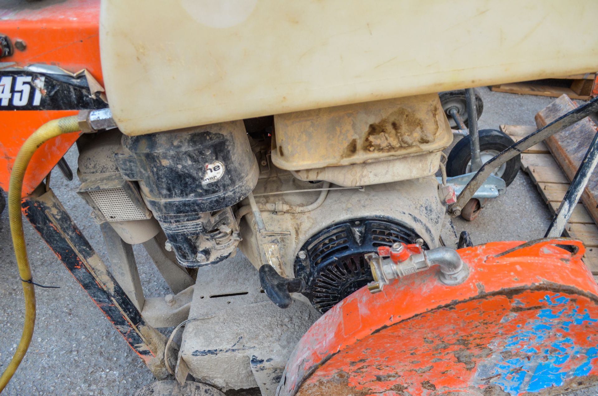 Clipper CS451 petrol driven road saw A825889 - Image 2 of 2