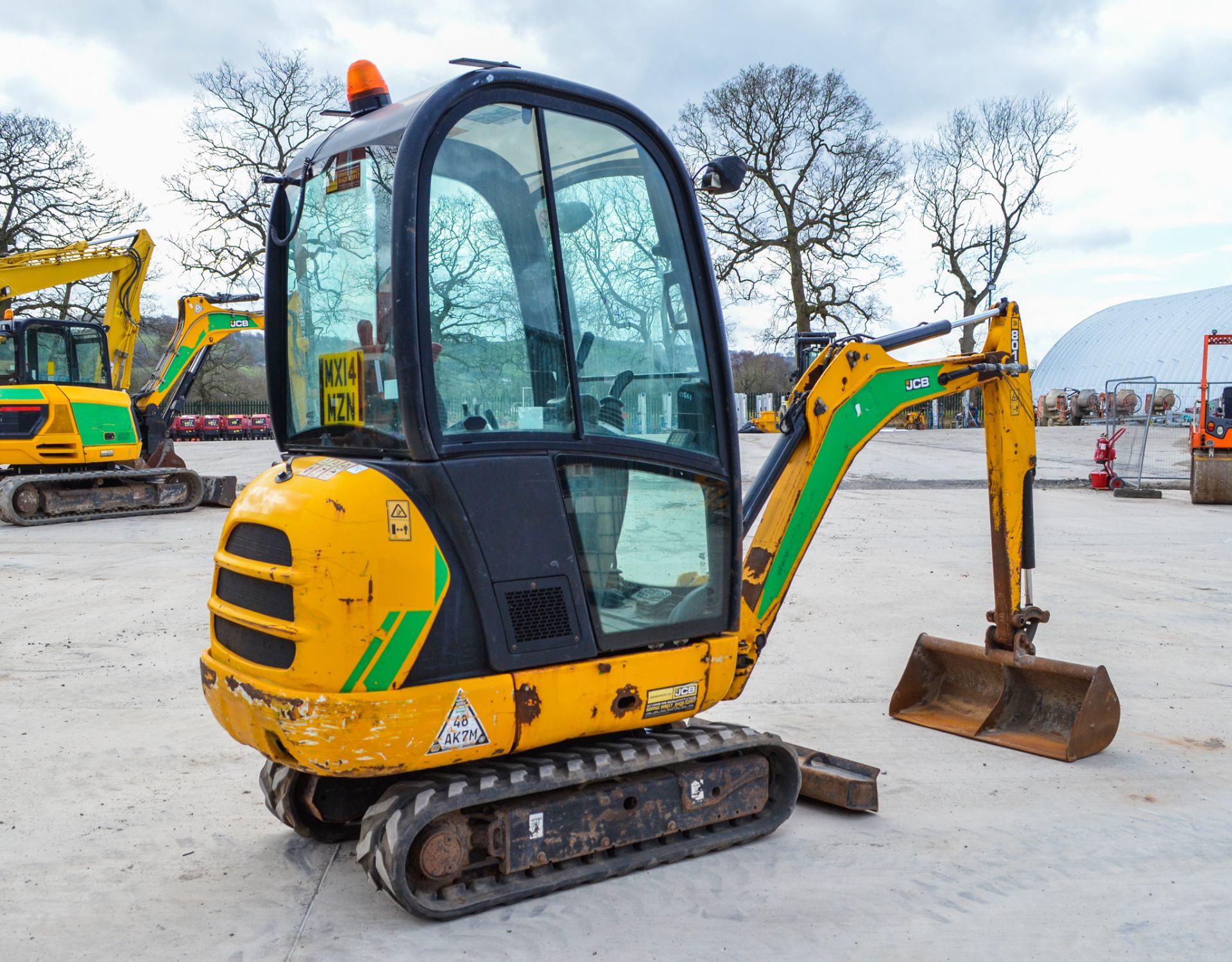 JCB 801.6 1.5 tonne rubber tracked mini excavator Year: 2014 S/N: 2071650 Recorded hours: 2150 - Image 3 of 19