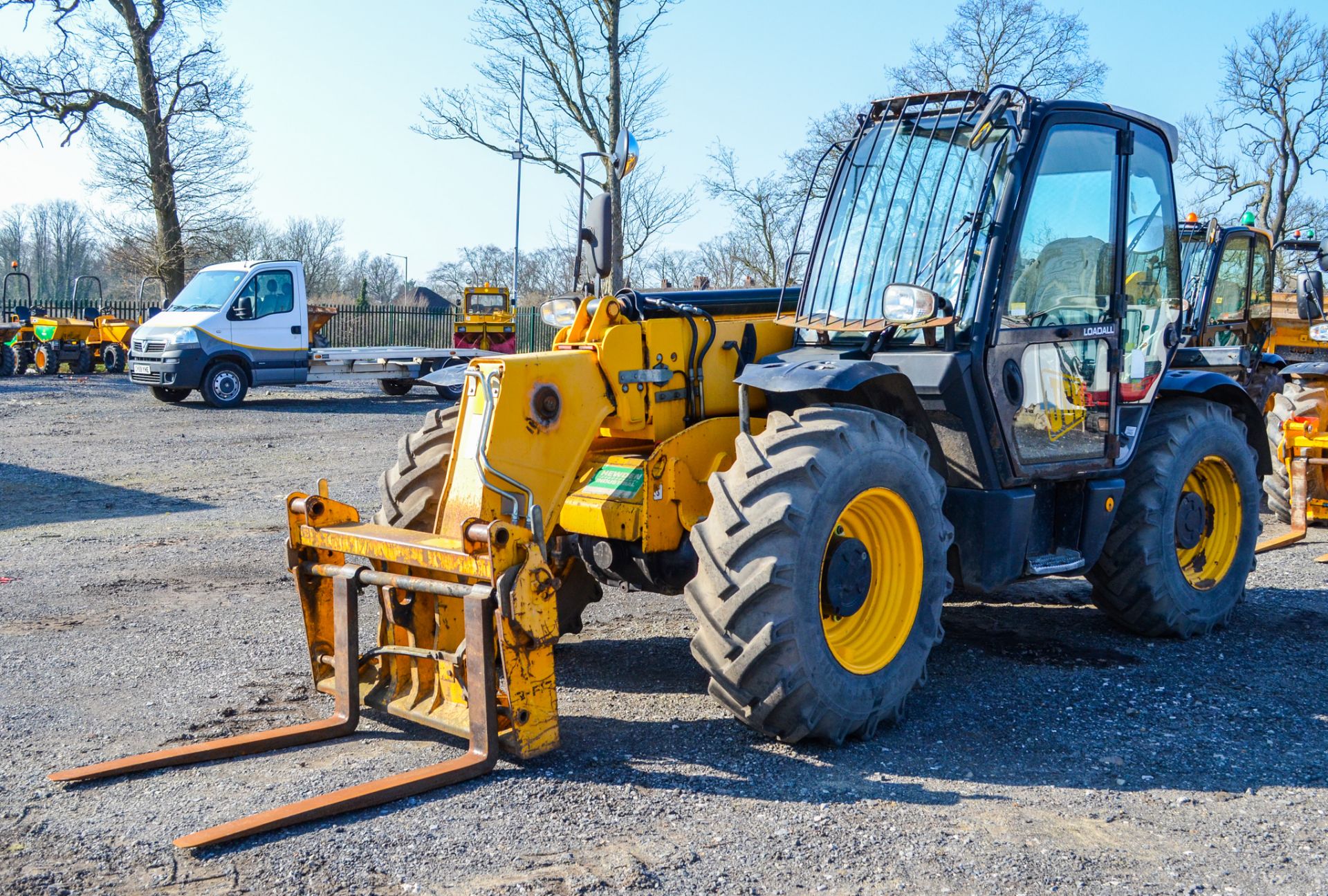 JCB 535 - 95 9.5 metre telescopic handler  Year: 2011 S/N: 1527443 Recorded Hours: 5146 c/w