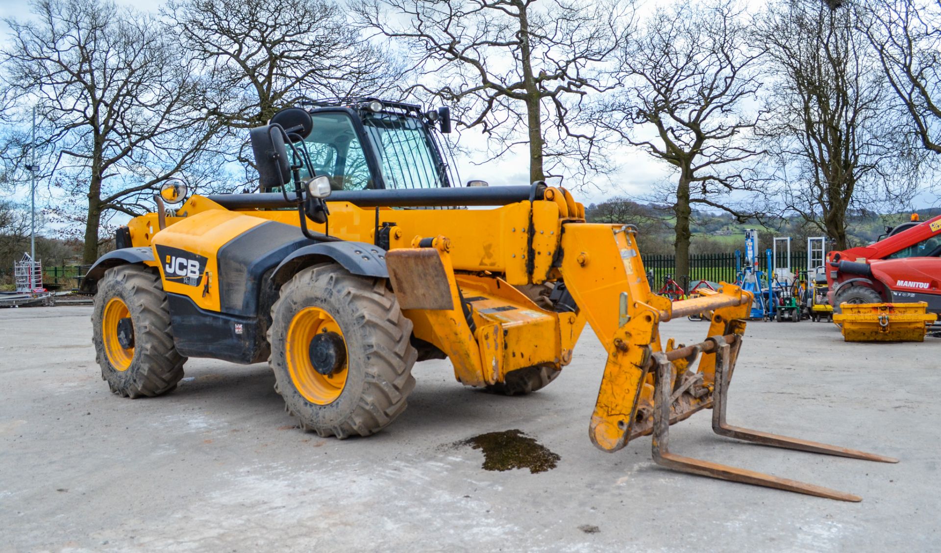 JCB 535-140 14 metre telescopic handler Year: 2013 S/N: 2178632 Recorded hours: 6521 c/w air - Image 2 of 23