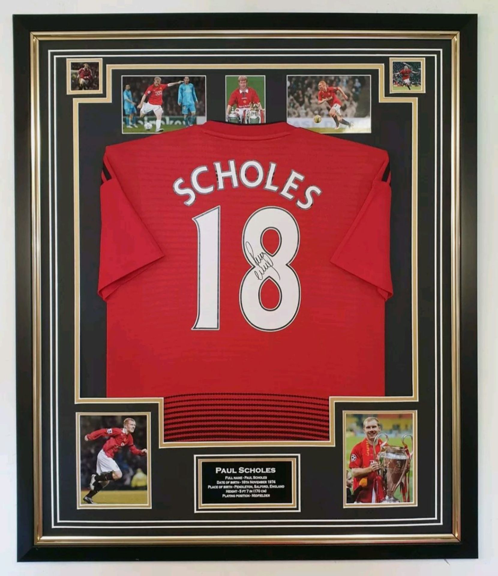 Paul Scholes signed framed Manchester United football shirt  ** A cost of £15 will be added for