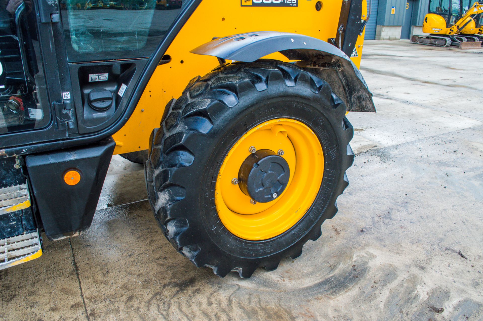 JCB 535-125 Hi - Viz 12.5 metre telescopic handler - Image 10 of 25