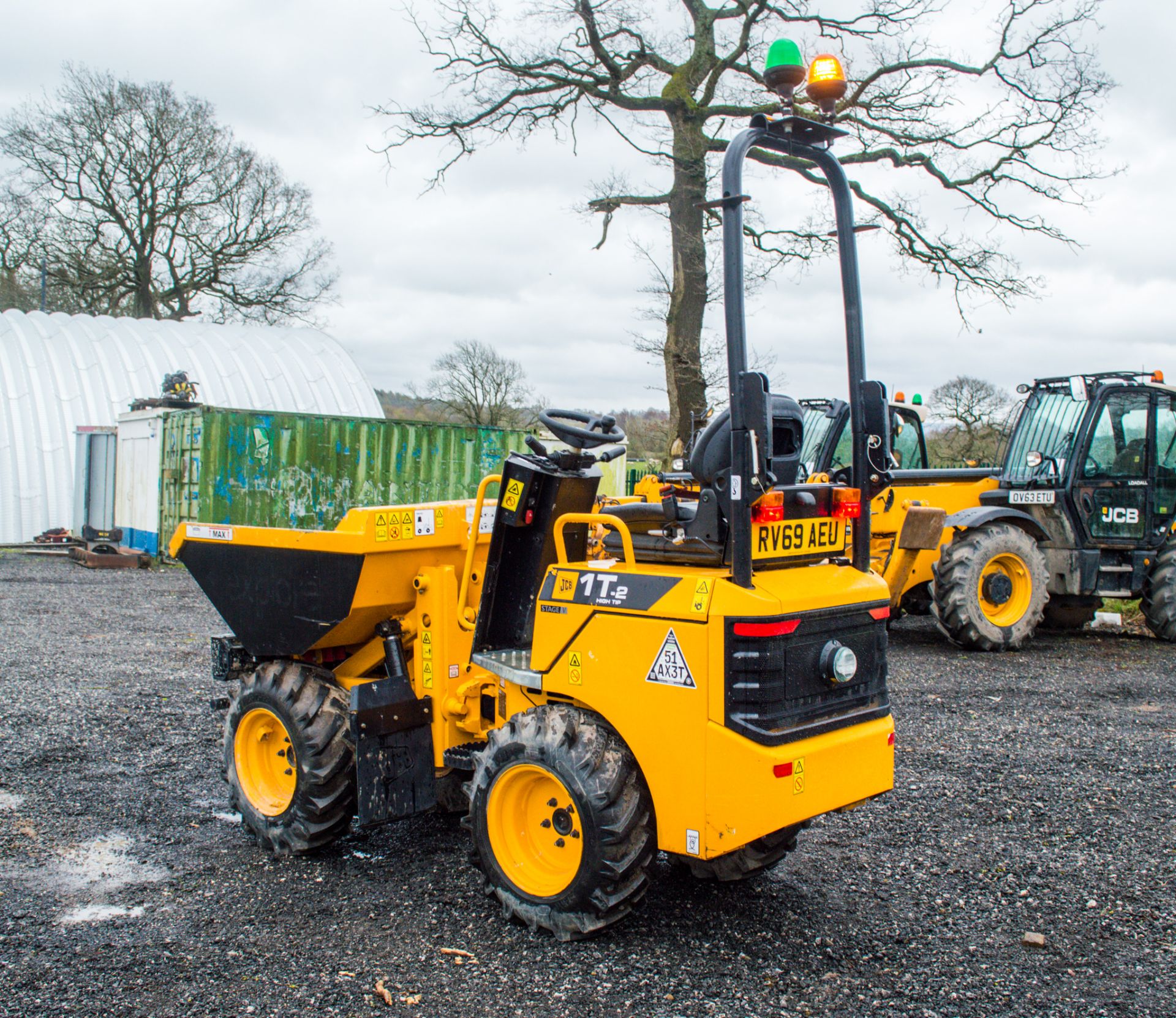 JCB 1T-2  1 tonne hi-tip dumper Year: 2019 S/N: 2915758 Recorded Hours: 272 - Image 4 of 20