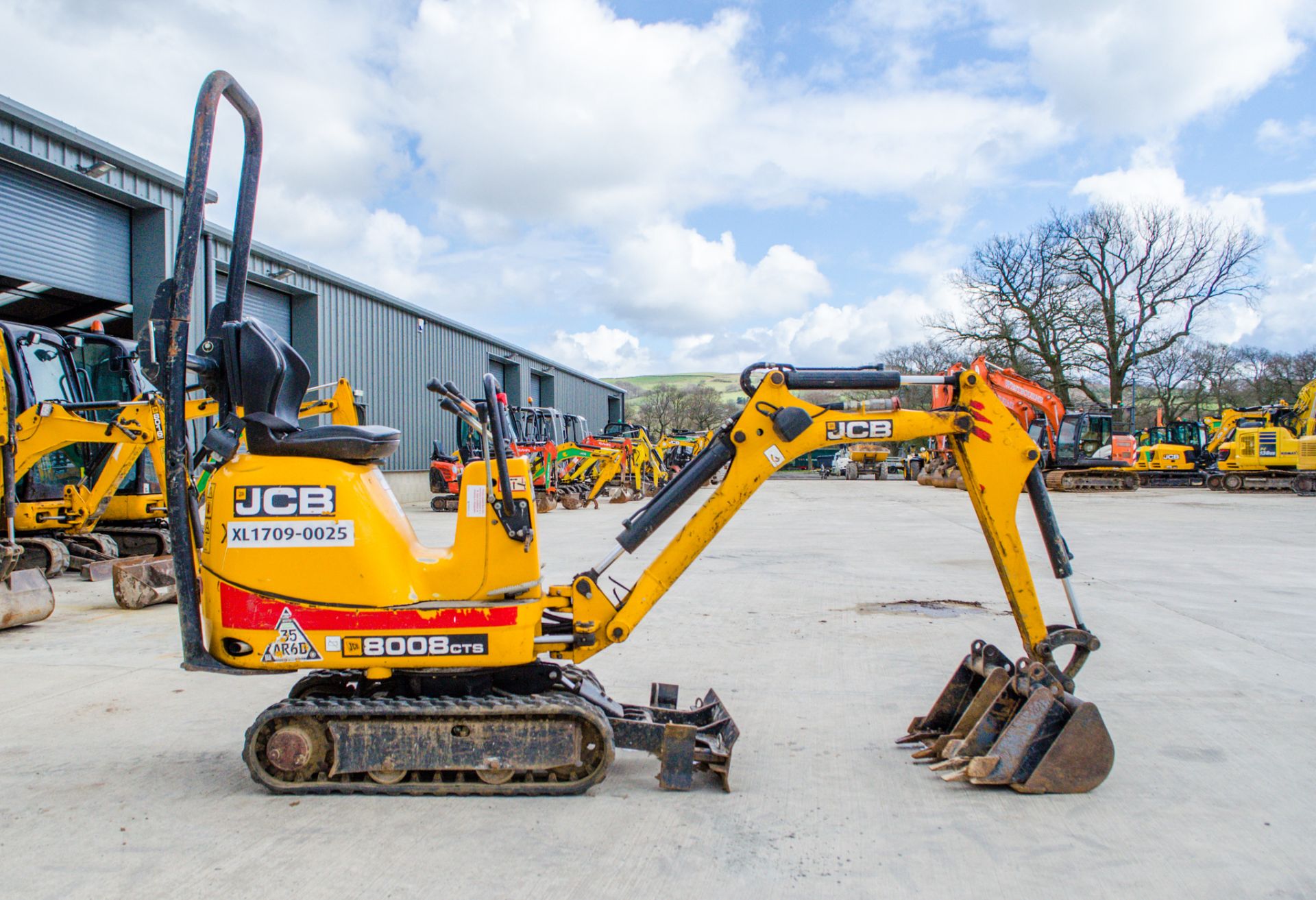 JCB 8008 CTS 0.8 tonne rubber tracked micro excavator Year: 2017 S/N: 1930498 Recorded Hours: 1451 - Bild 7 aus 19