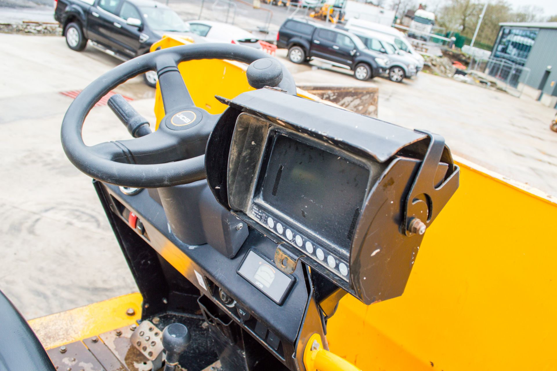 JCB 9T-1 9 tonne straight skip dumper  Year: 2018 S/N: J2561867 Recorded Hours: 1404 - Image 21 of 23