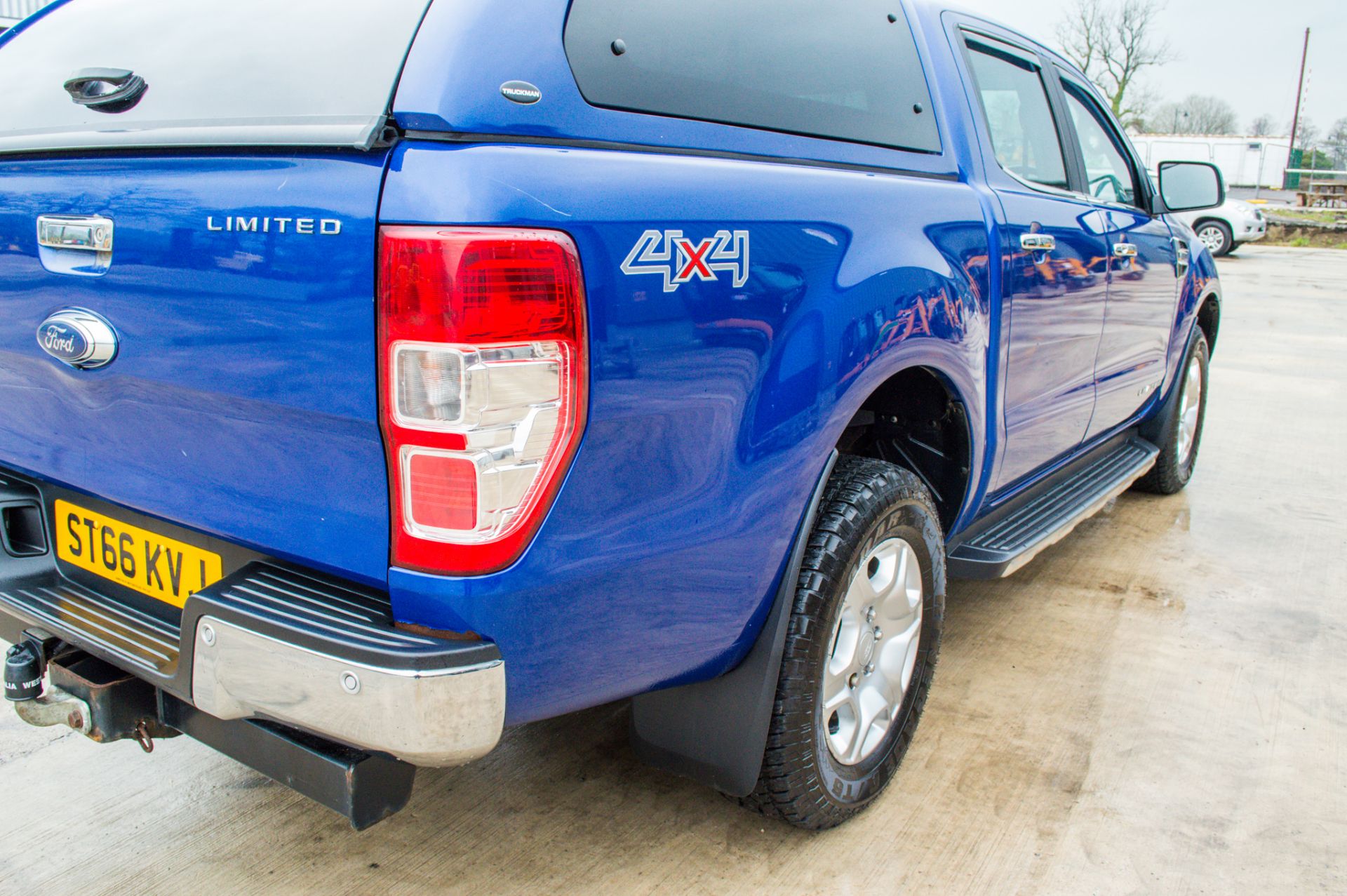 Ford Ranger 3.2 TDCI 200 Limited 4wd automatic double cab pick up - Image 12 of 30