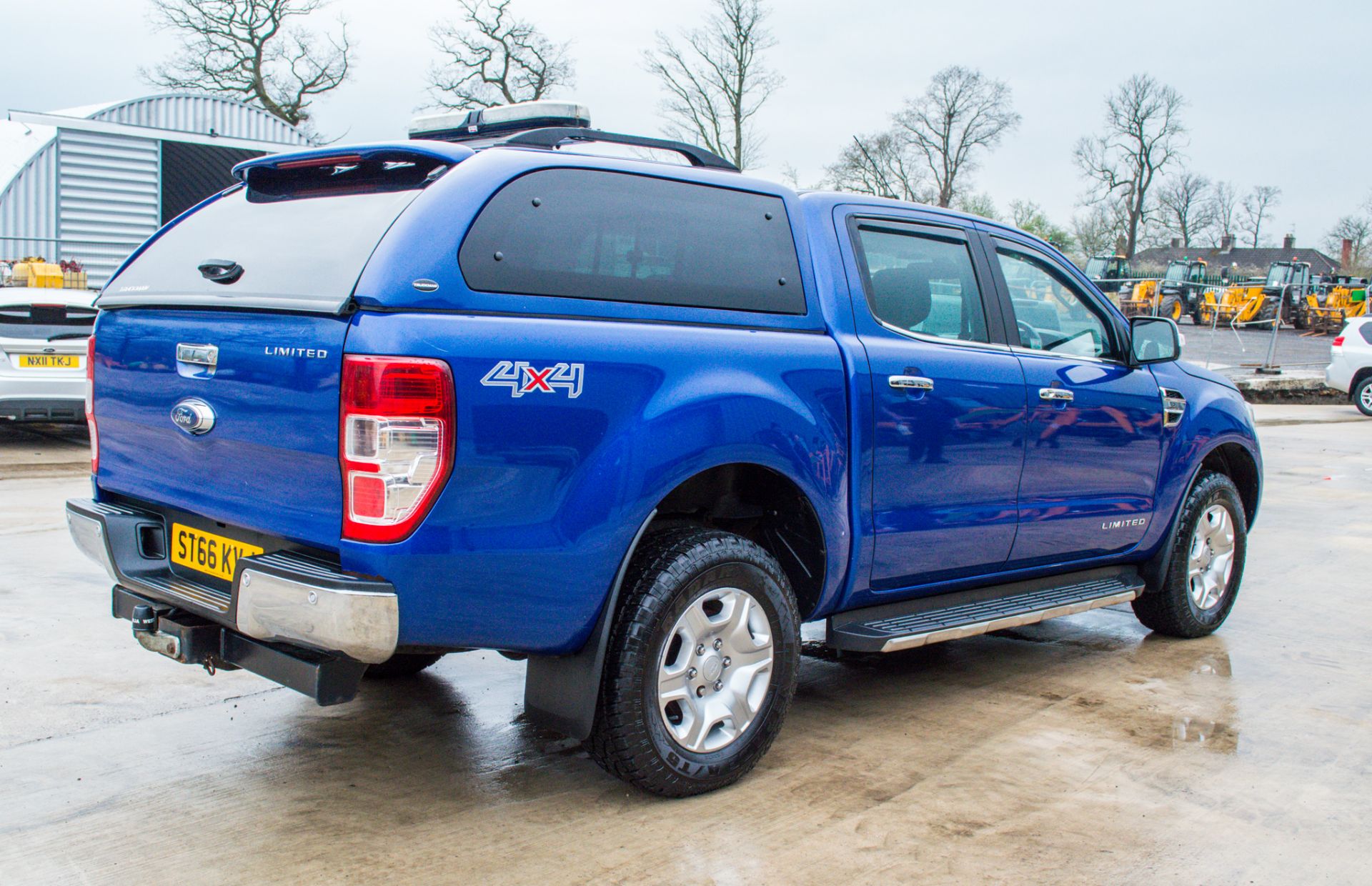 Ford Ranger 3.2 TDCI 200 Limited 4wd automatic double cab pick up - Image 3 of 30