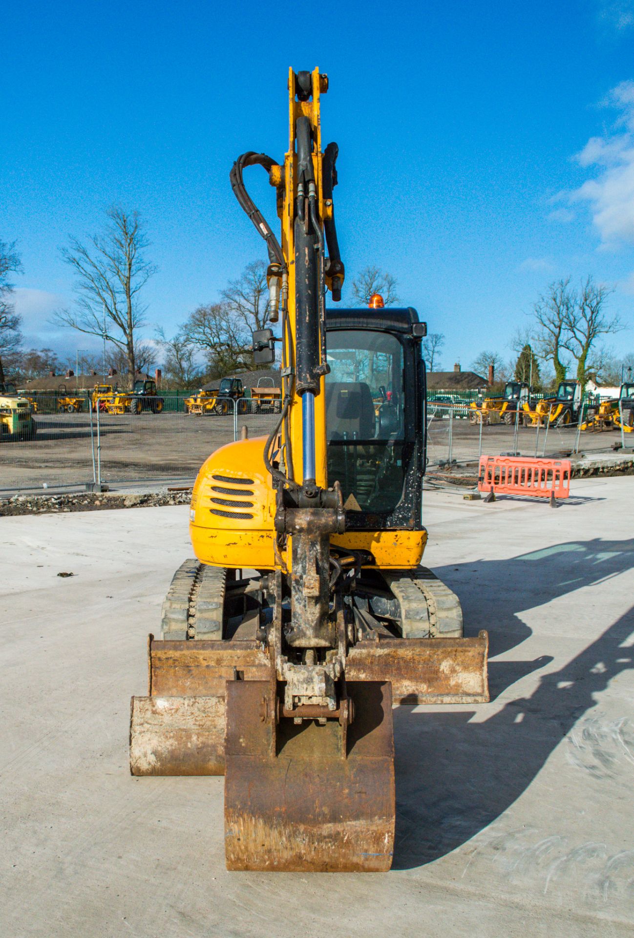 JCB 8055 RTS 5.5 tonne rubber tracked midi excavator Year: 2013 S/N: 60463 Recorded Hours: 3478 - Image 5 of 24