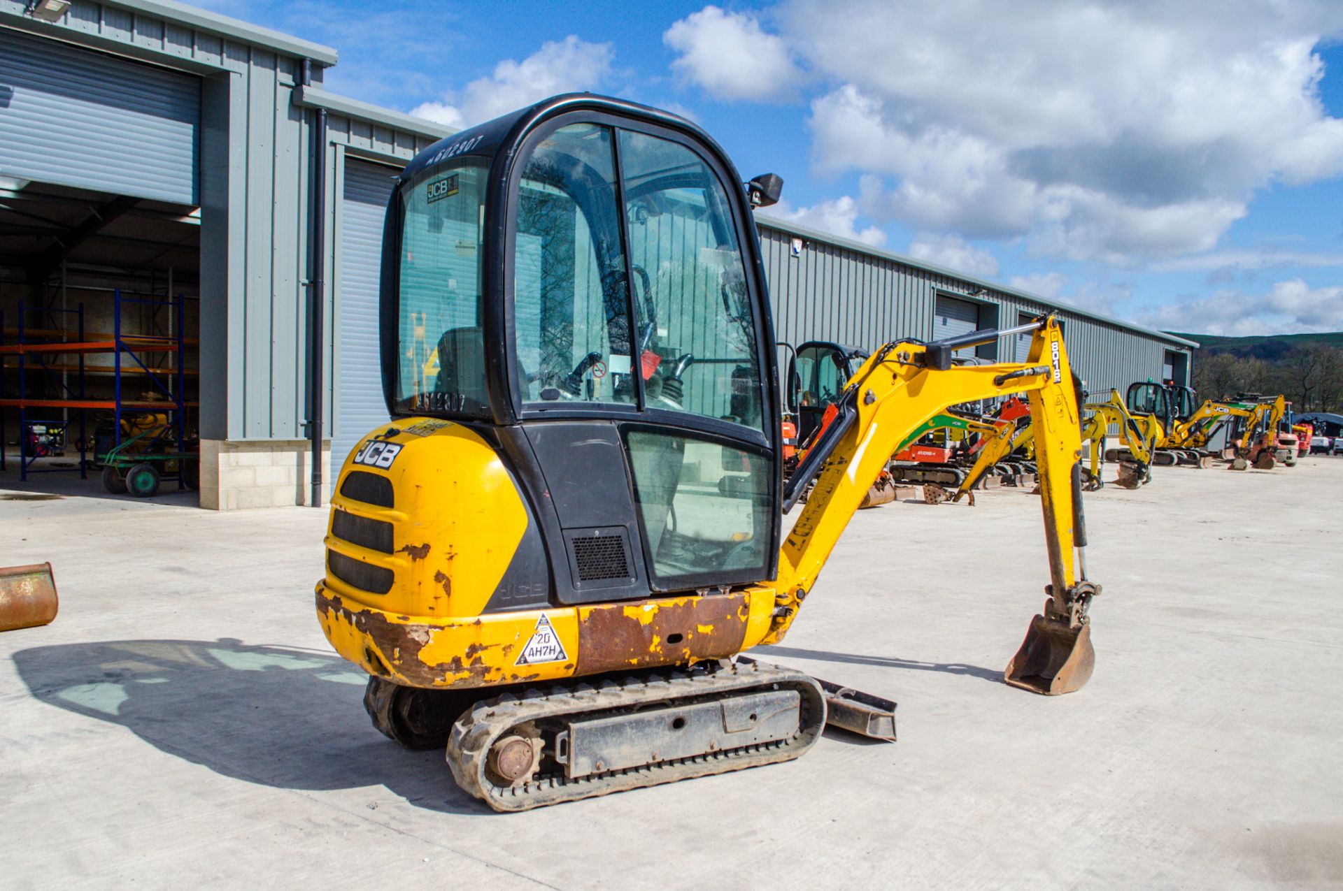 JCB 8016 CTS 1.6 tonne rubber tracked mini excavator Year: 2013 S/N: 071317 Recorded Hours: 2012 - Image 3 of 20