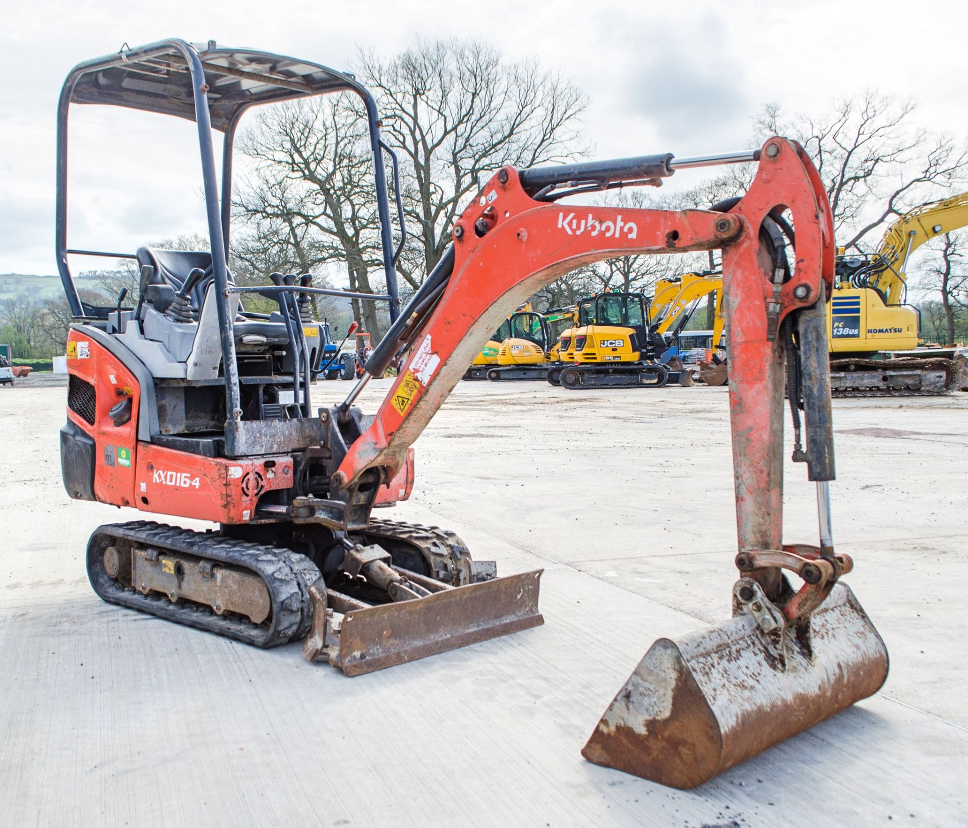 Kubota KX016-4 1.6 tonne rubber tracked mini excavator Year: 2014 S/N: 57567 Recorded Hours: 2858 - Image 2 of 21