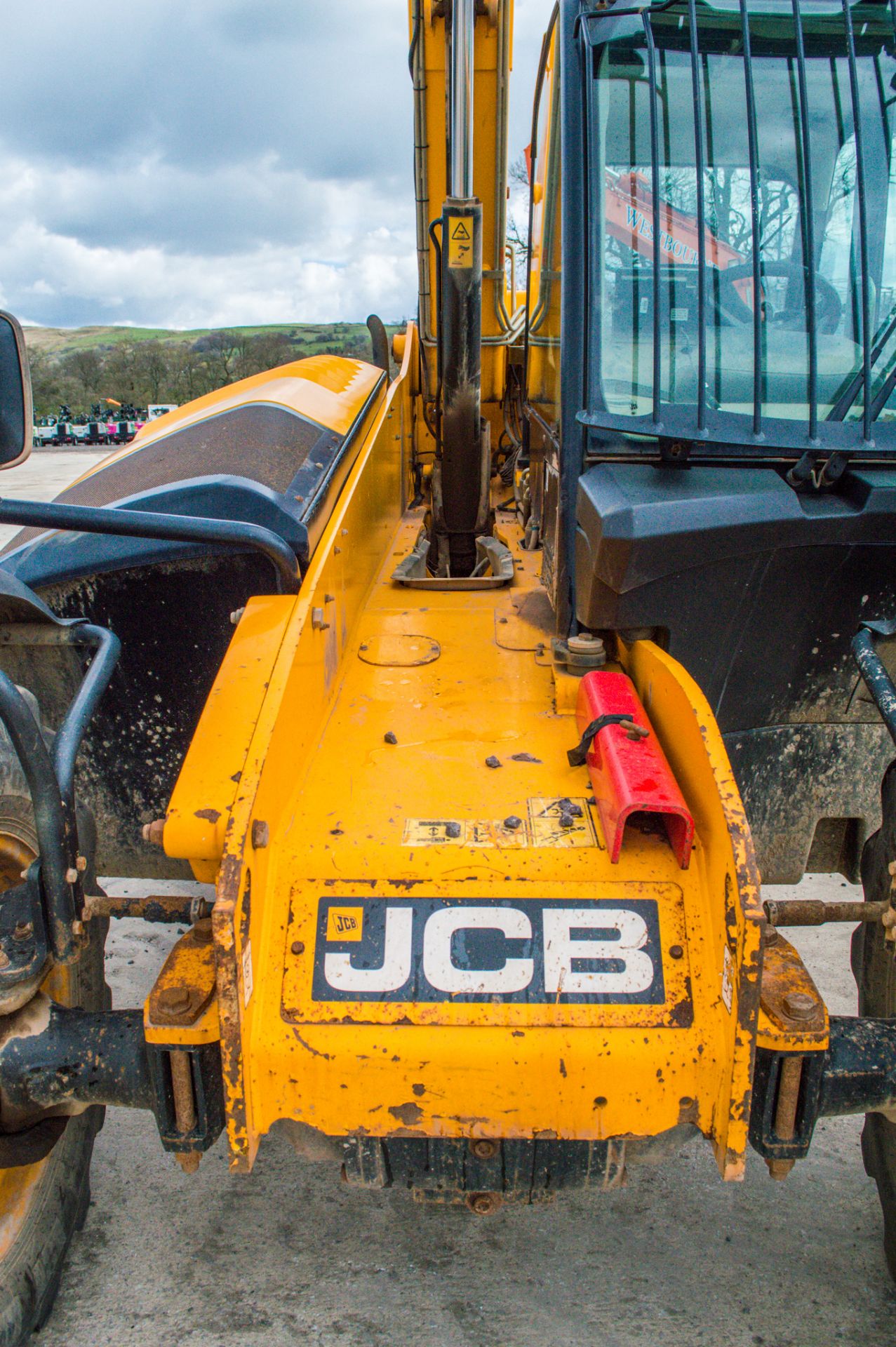 JCB 535-95 9.5 metre telescopic handler Year: 2017  S/N: 565323 Recorded Hours: 2960 c/w rear camera - Image 16 of 27