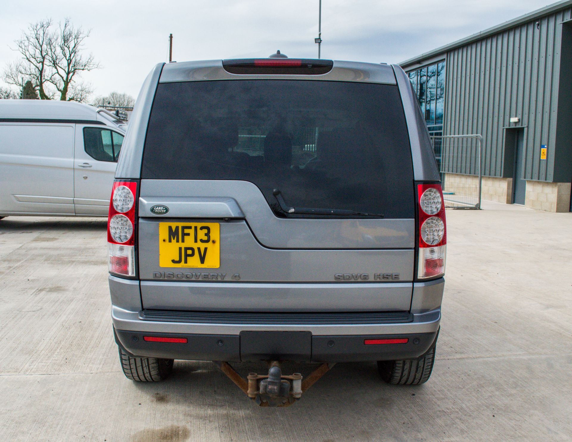 Land Rover Discovery 4 HSE SDV6 3.0 diesel automatic estate car - Image 6 of 32