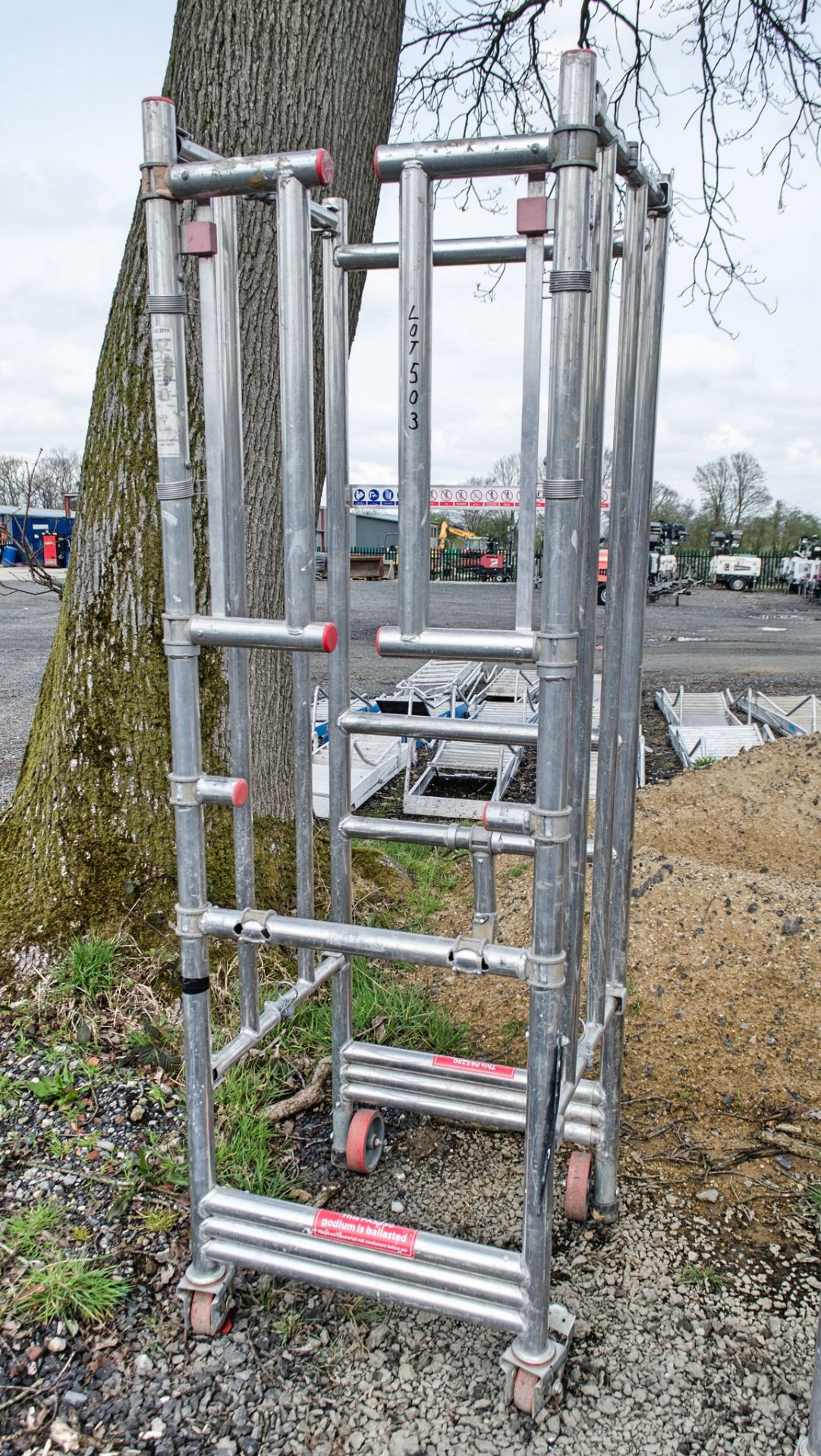 Aluminium podium 14040507