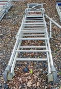 Aluminium step ladder/podium