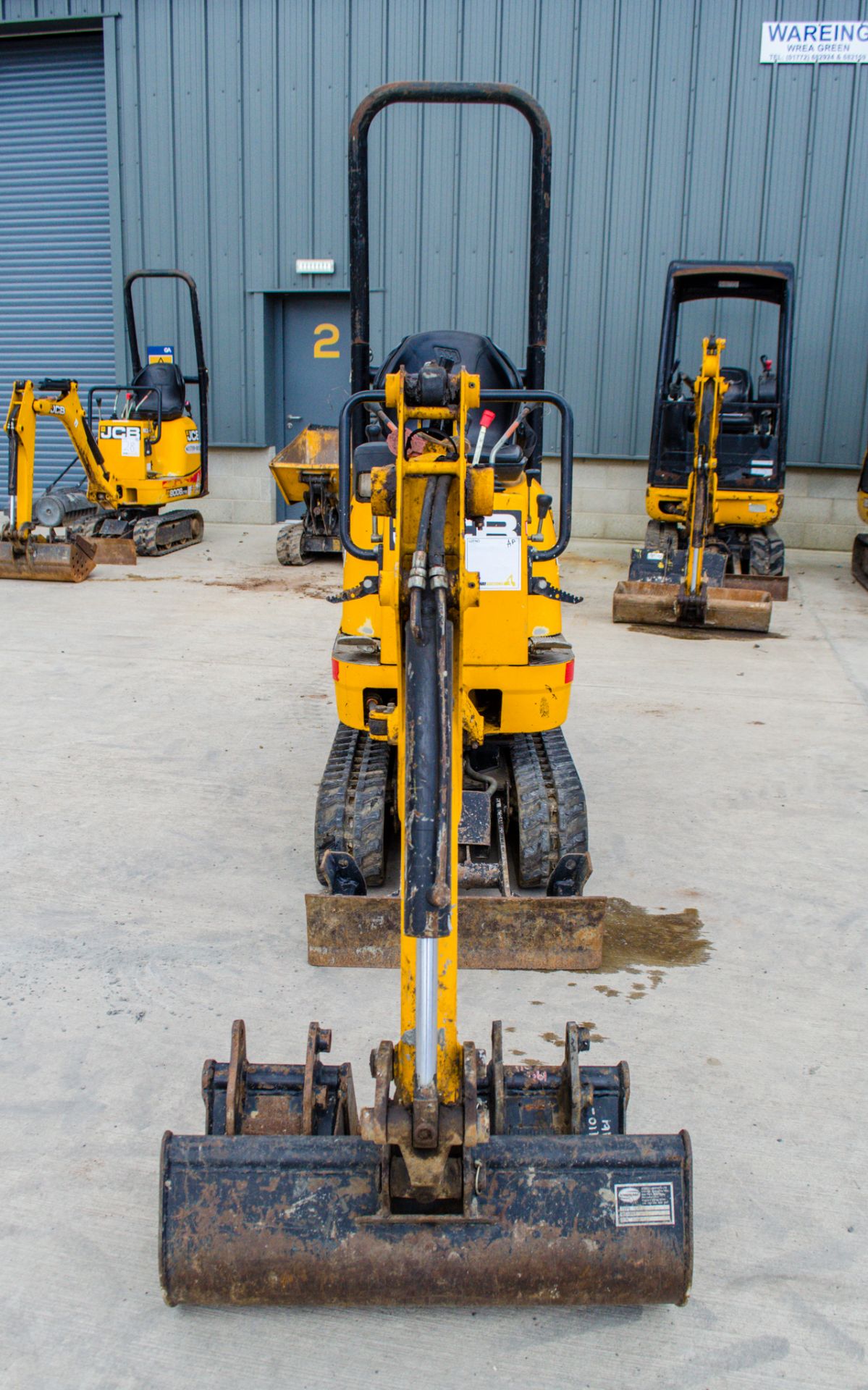 JCB 8008 CTS 0.8 tonne rubber tracked micro excavator Year: 2017 S/N: 1930498 Recorded Hours: 1451 - Image 5 of 19