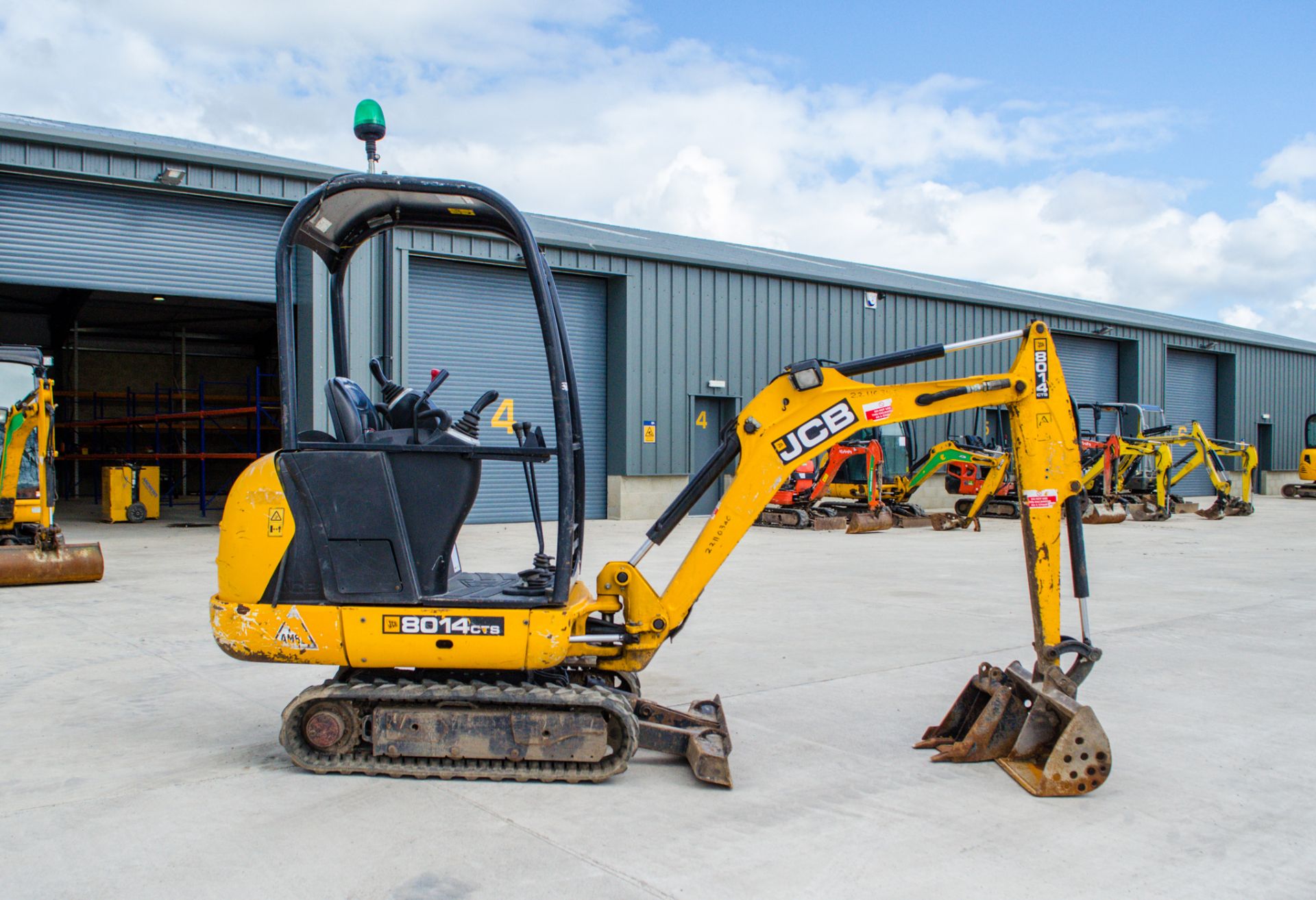 JCB 8014 CTS 1.4 tonne rubber tracked mini excavator Year: 2015 S/N: 70995 Recorded Hours: 1812 - Image 8 of 22