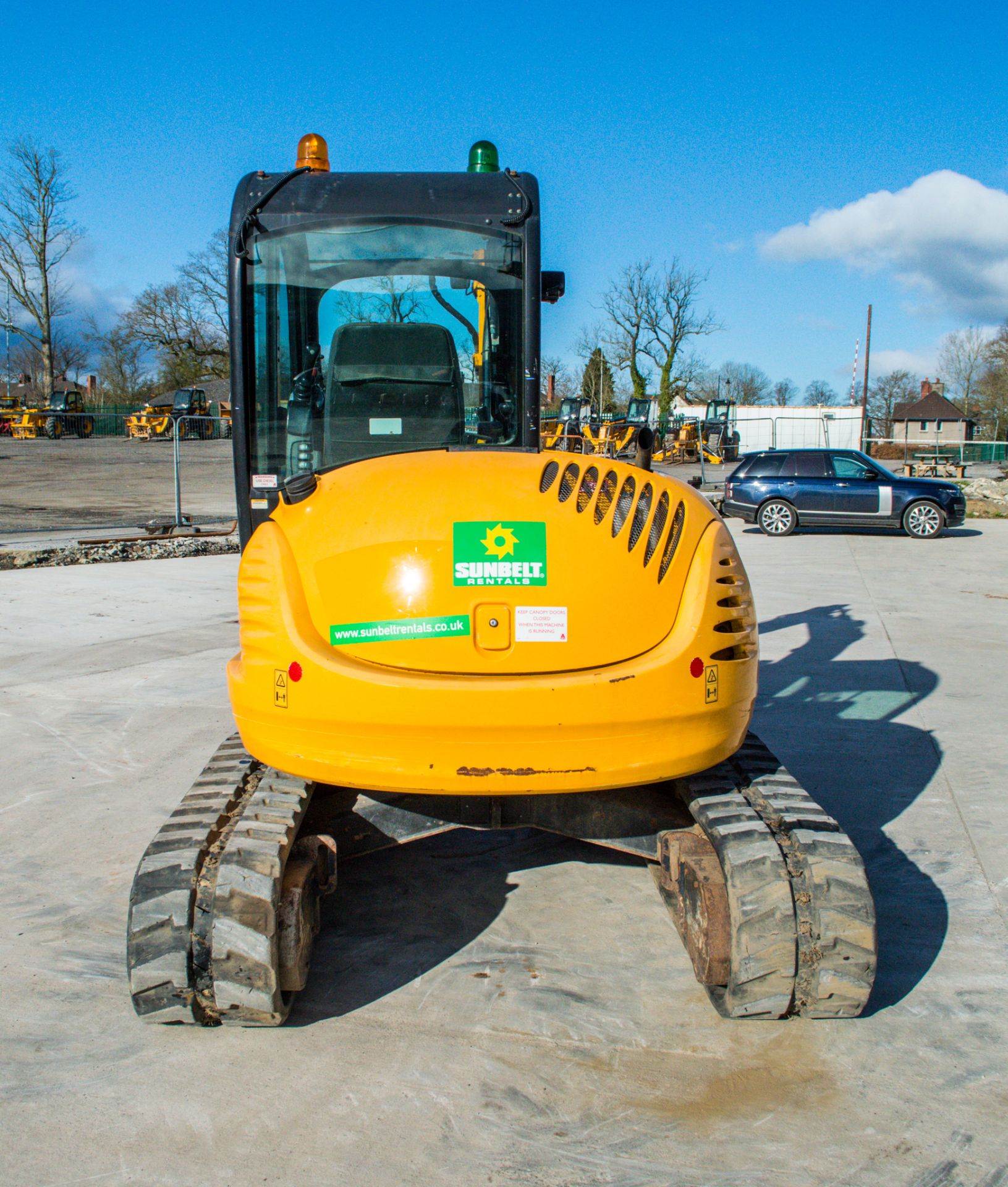 JCB 8055 RTS 5.5 tonne rubber tracked midi excavator Year: 2015 S/N: 26228 Recorded Hours: 2353 - Image 6 of 22