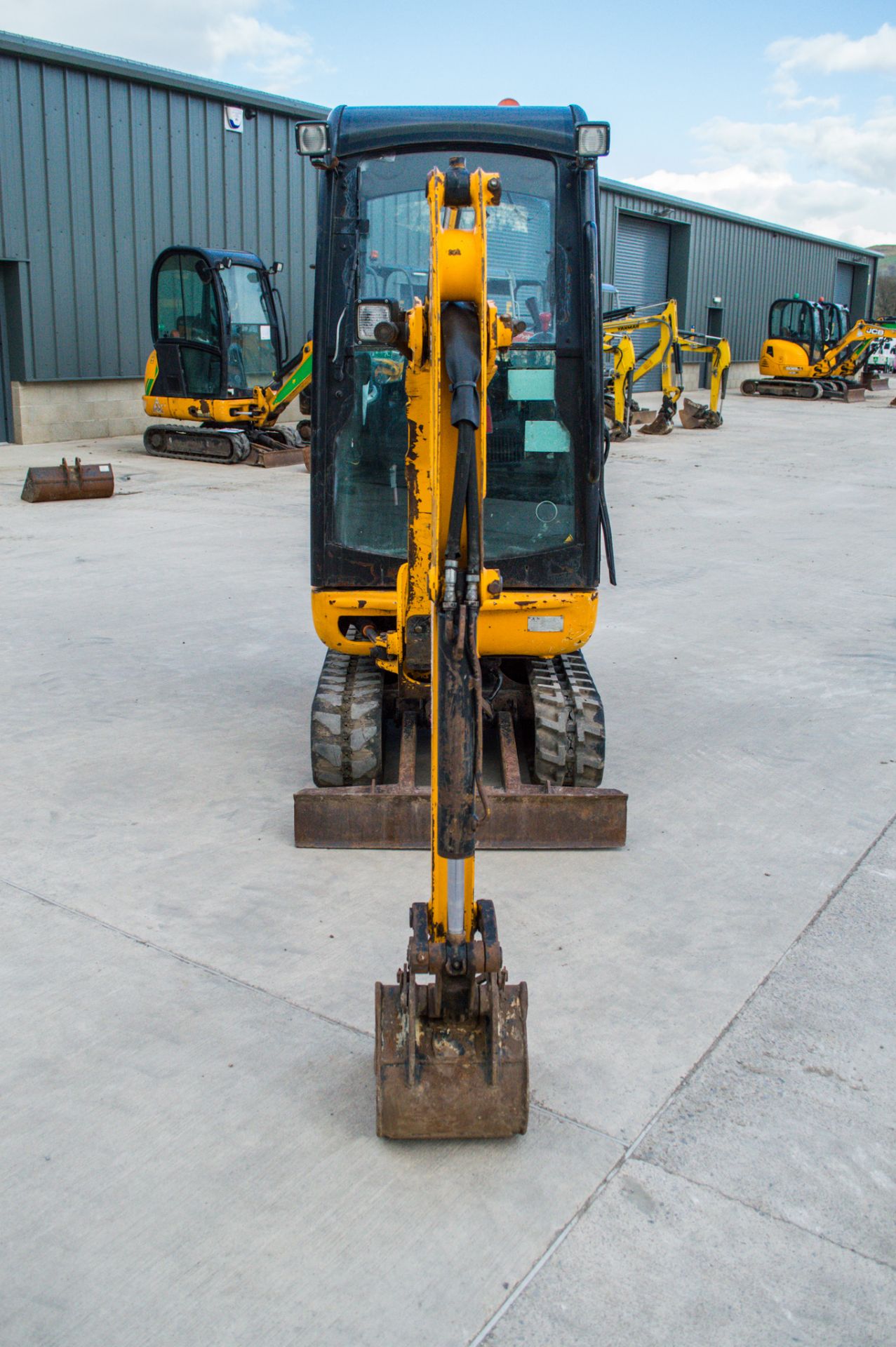 JCB 8016 CTS 1.6 tonne rubber tracked mini excavator Year: 2015 S/N: 071766 Recorded Hours: 1956 - Image 5 of 21