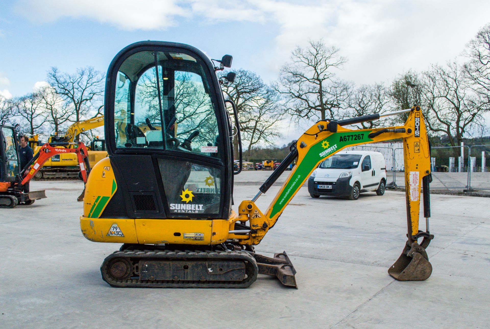 JCB 8016 CTS 1.6 tonne rubber tracked mini excavator Year: 2015 S/N: 071766 Recorded Hours: 1956 - Image 7 of 21