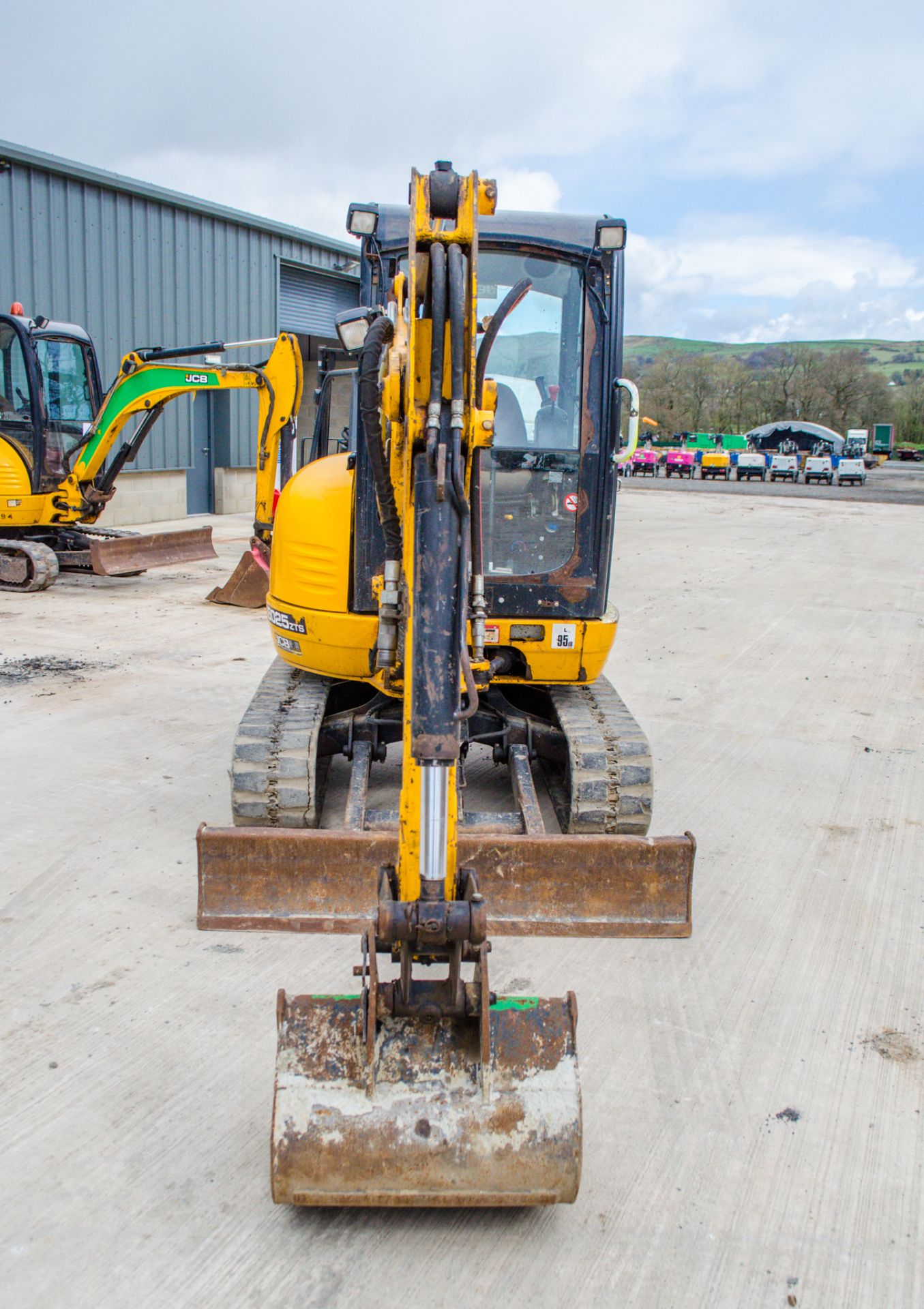 JCB 8025 ZTS 2.5 tonne rubber tracked excavator  Year: 2014 S/N: 226516 Recorded Hours: 3453 - Image 5 of 21