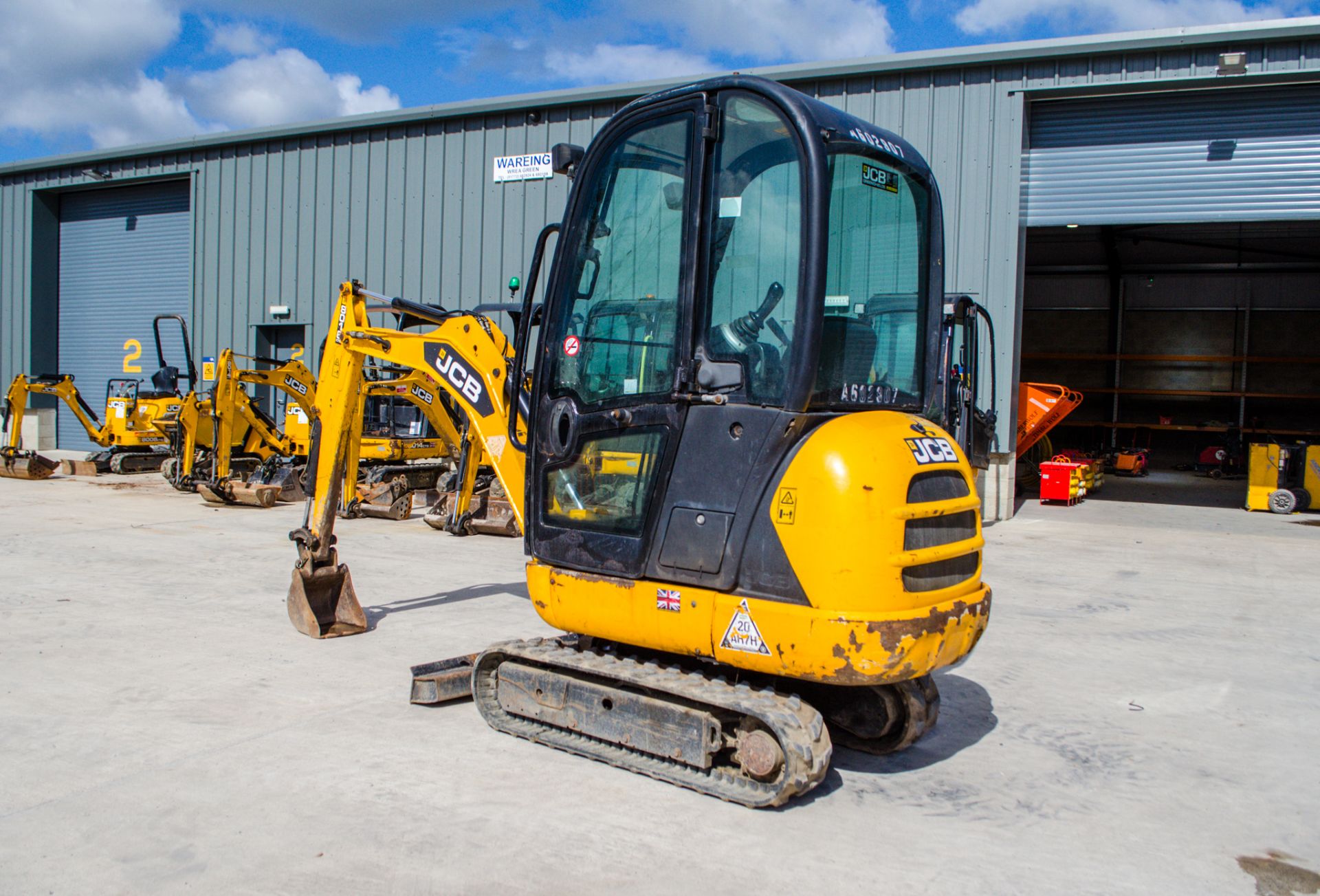 JCB 8016 CTS 1.6 tonne rubber tracked mini excavator Year: 2013 S/N: 071317 Recorded Hours: 2012 - Image 4 of 20