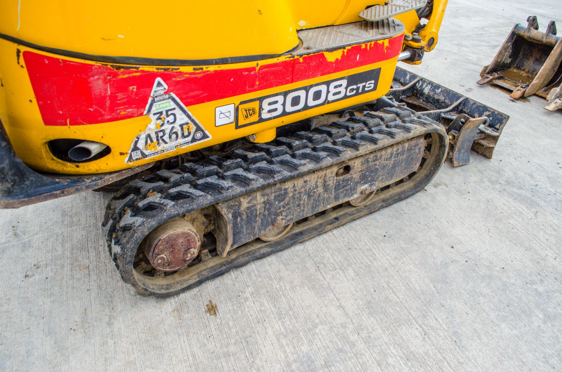 JCB 8008 CTS 0.8 tonne rubber tracked micro excavator Year: 2017 S/N: 1930498 Recorded Hours: 1451 - Image 10 of 19